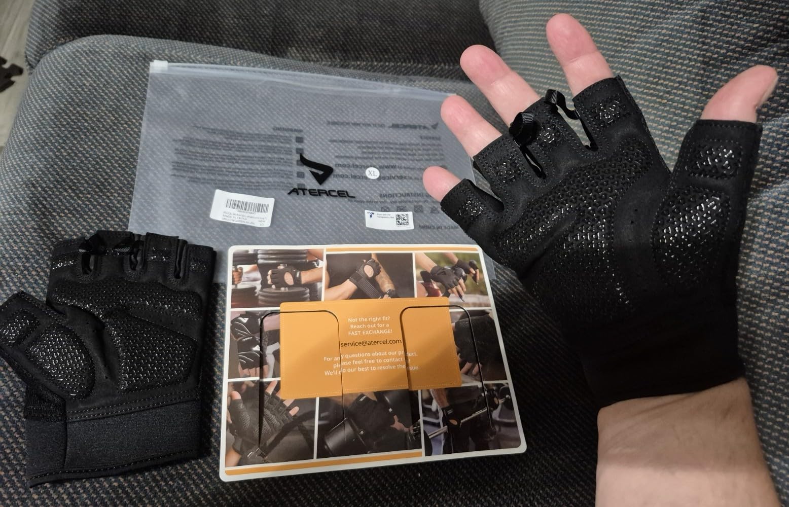 ATERCEL Workout Gloves for Men and Women, Exercise Gloves for Weight Lifting, Cycling, Gym, Training, Breathable and Snug fit customer photo 1