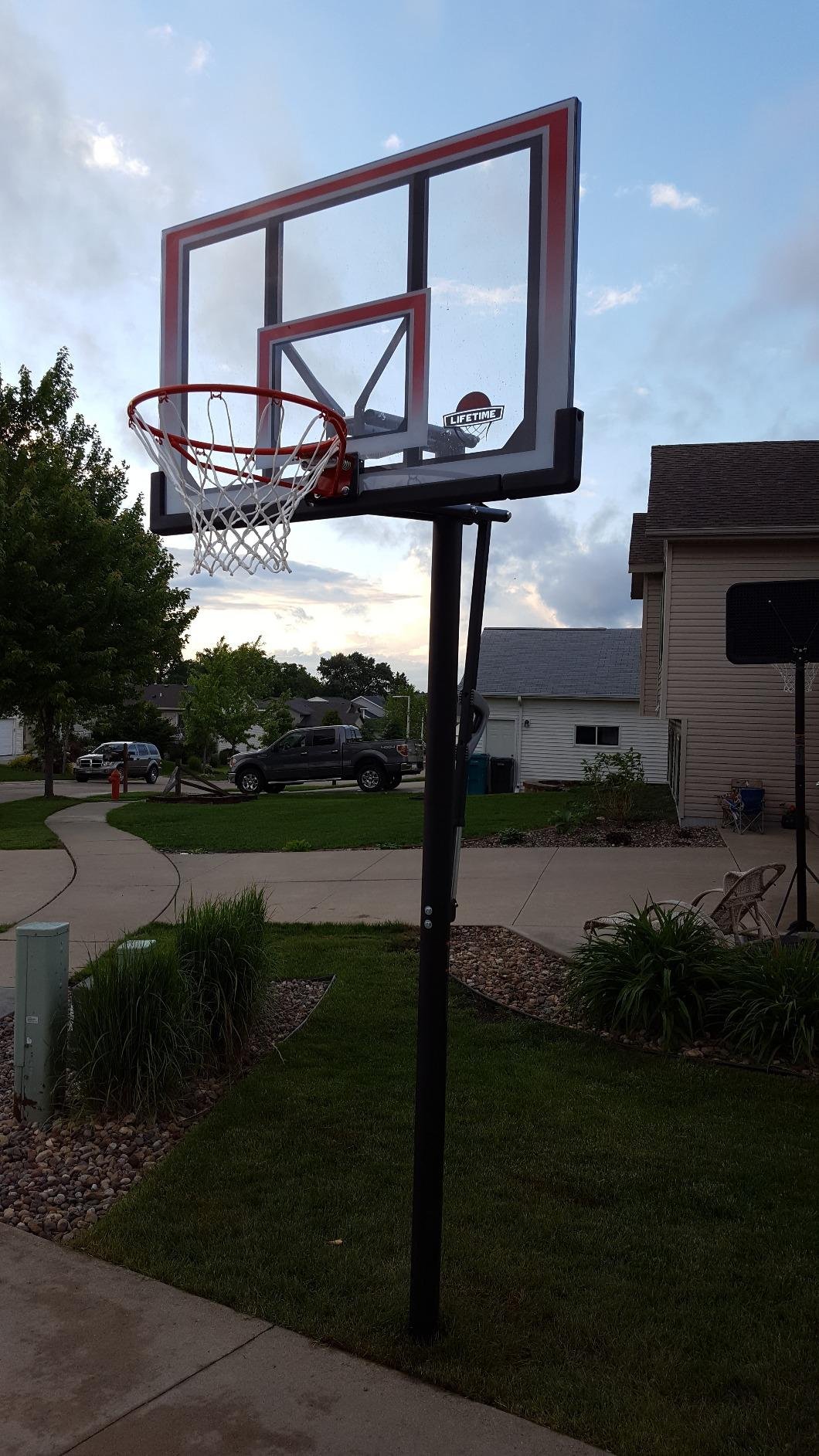 Lifetime 71799 Height Adjustable In Ground Basketball System, 50 Inch Shatterproof Backboard customer photo 1