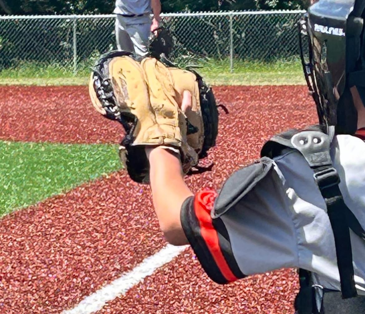 Mizuno Prospect PowerClose Youth Baseball Glove Series | V-Flex Notch | Parashock Palm Pad | Buttersoft Palm Liner customer photo 1