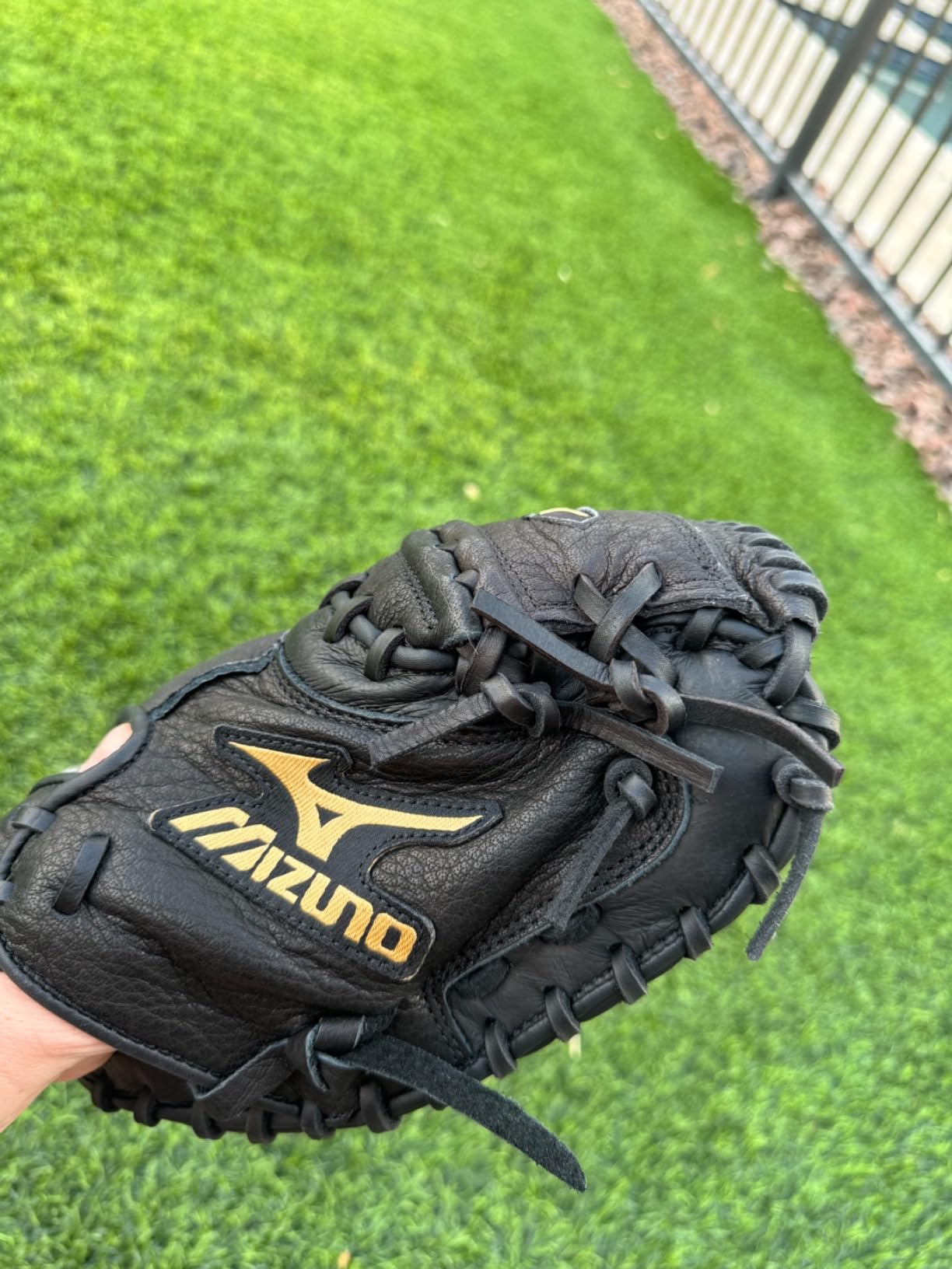 Mizuno Prospect PowerClose Youth Baseball Glove Series | V-Flex Notch | Parashock Palm Pad | Buttersoft Palm Liner customer photo 1