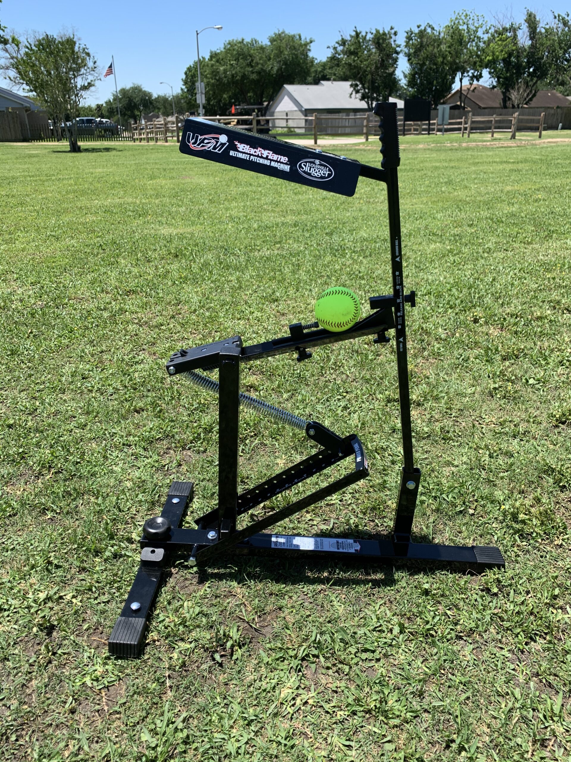 Louisville Slugger Black Flame Pitching Machine customer photo 1