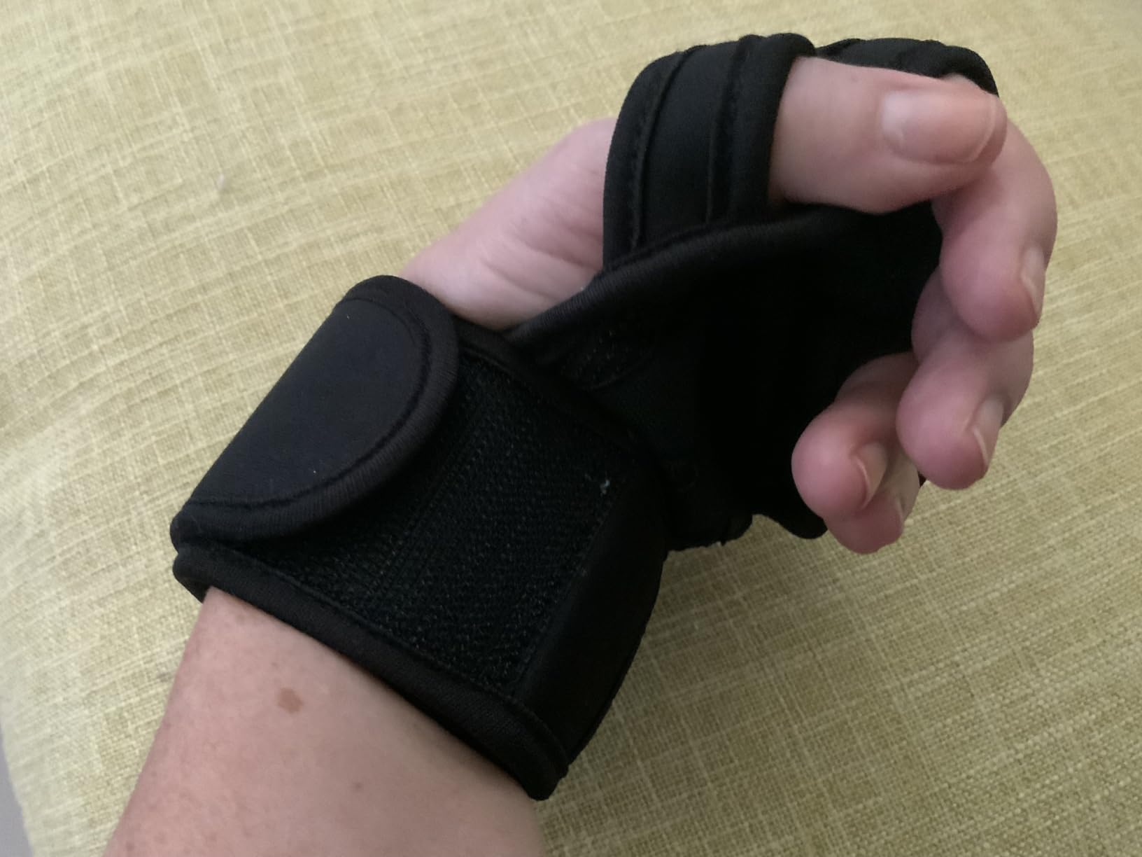 Fit Active Sports New Ventilated Weight Lifting Workout Gloves with Built-in Wrist Wraps for Men and Women - Great for Gym Fitness, Cross Training, Hand Support & Weightlifting customer photo 2