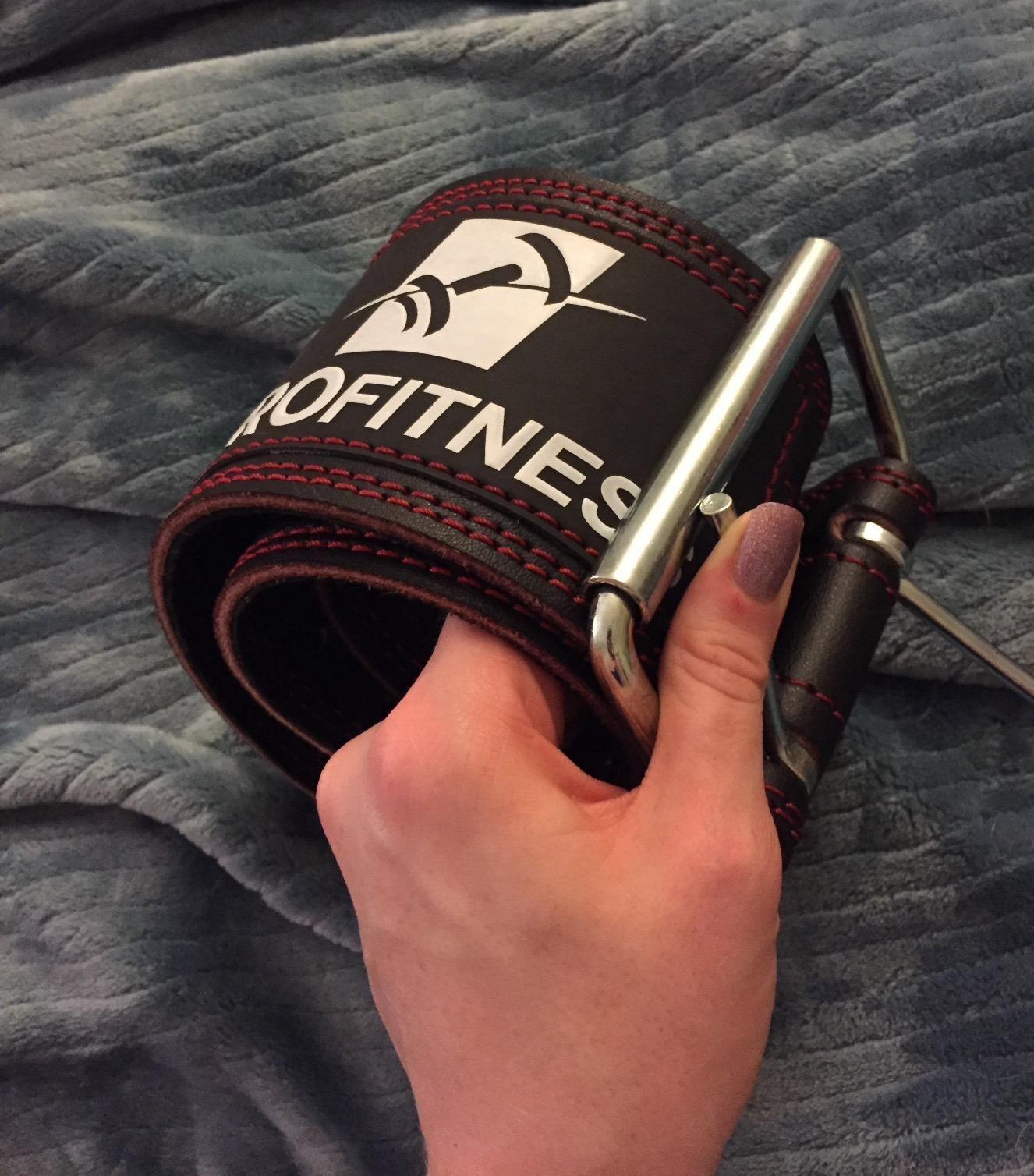 ProFitness Weight Lifting Belt (5mm Thick) - Leather Weight Belt for Men & Women - Back Support Squat Belt - Gym Belt for Weightlifting, Powerlifting & Deadlifts | Adjustable Weightlifting Belt customer photo 1