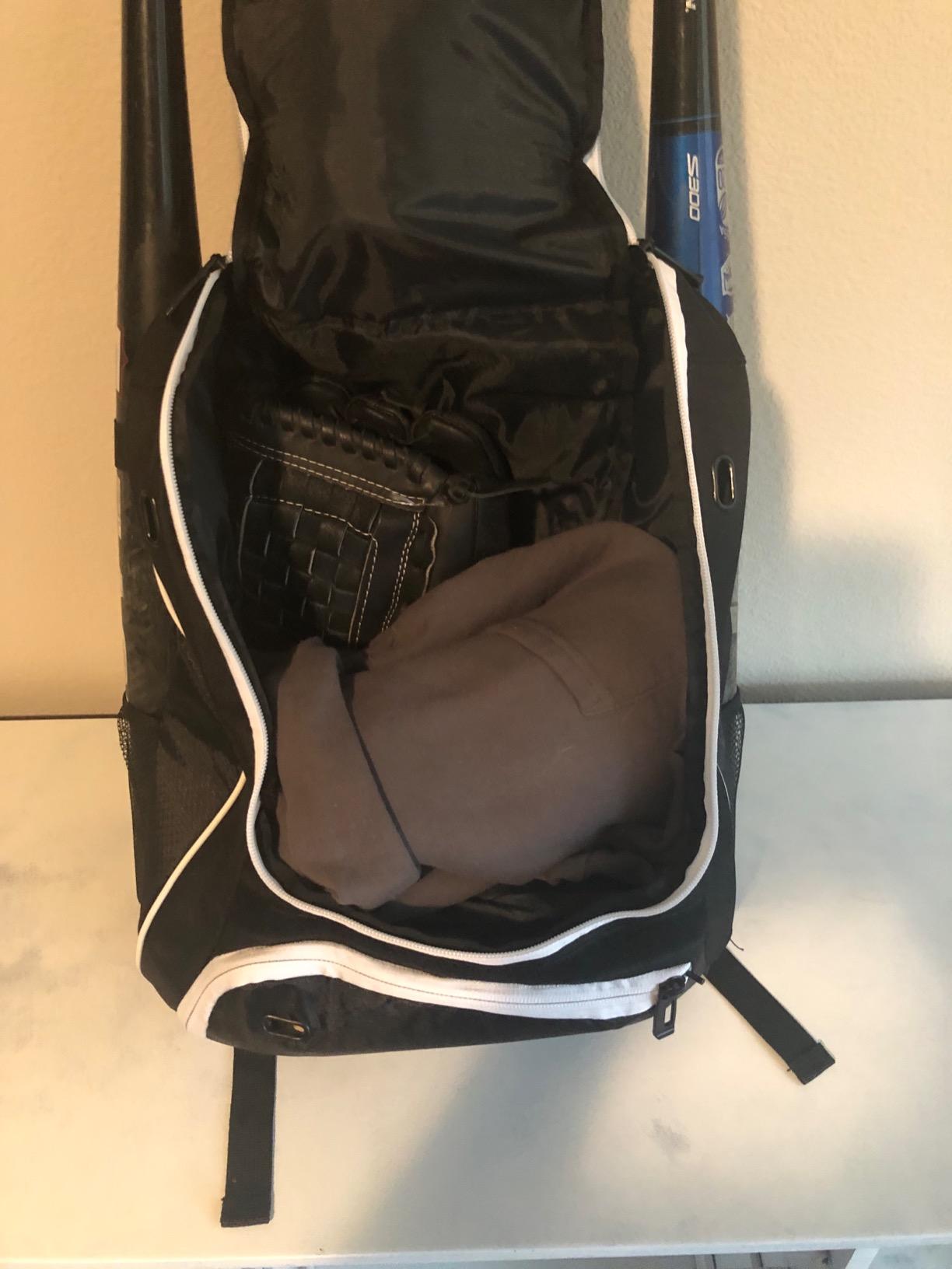 Athletico Baseball Bat Bag - Backpack for Baseball, T-Ball & Softball Equipment & Gear for Youth and Adults | Holds Bat, Helmet, Glove, & Shoes | Shoe Compartment & Fence Hook customer photo 1