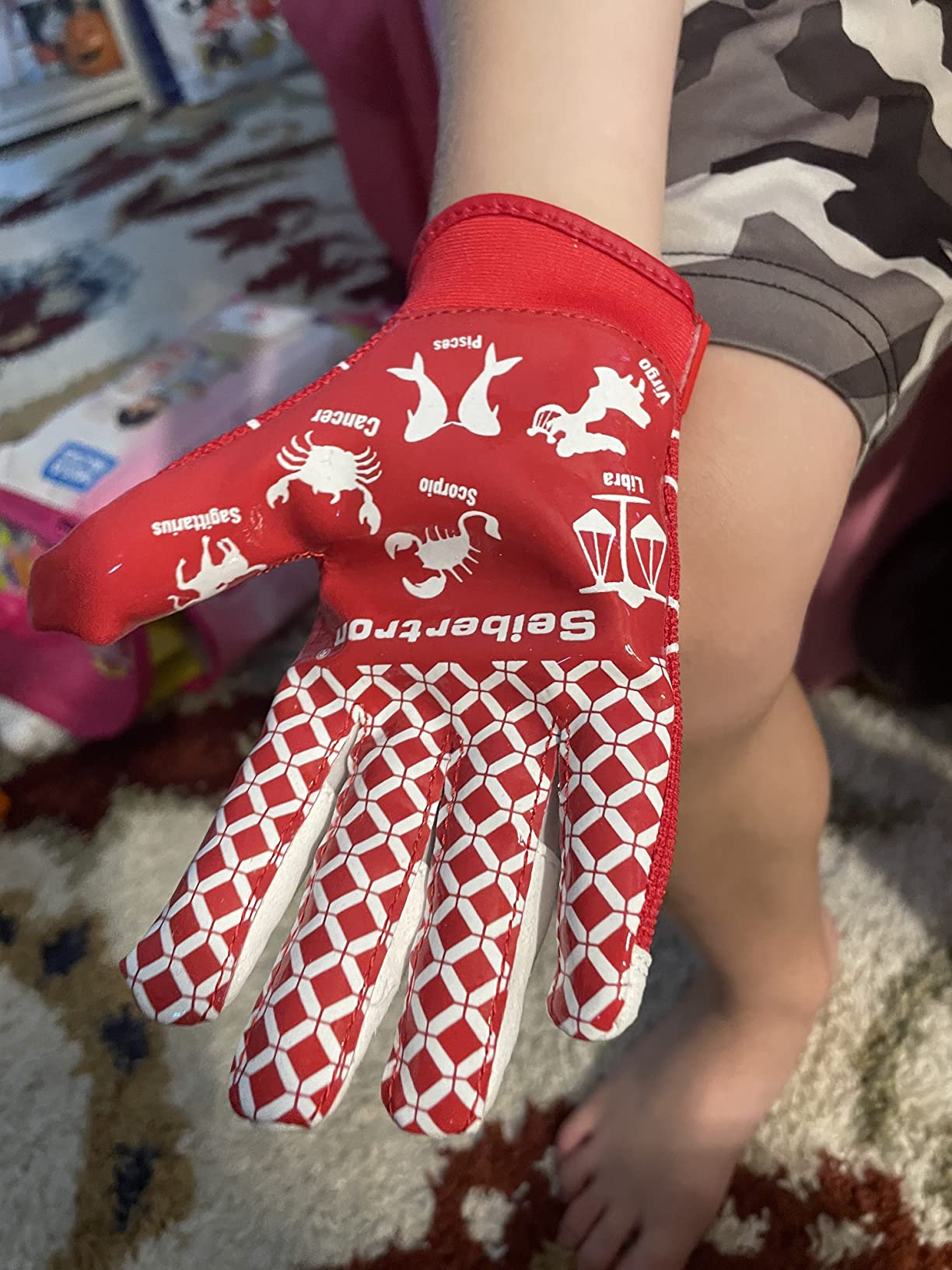 Seibertron Pro 3.0 Elite Ultra-Stick Football Receiver Gloves - Super Sticky Grip for Youth Kids Boys Girls customer photo 1