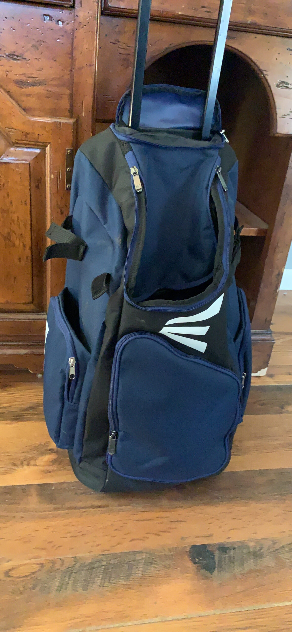 Easton | TRAVELER STAND-UP Wheeled Equipment Bag | Baseball & Softball | Multiple Colors customer photo 1