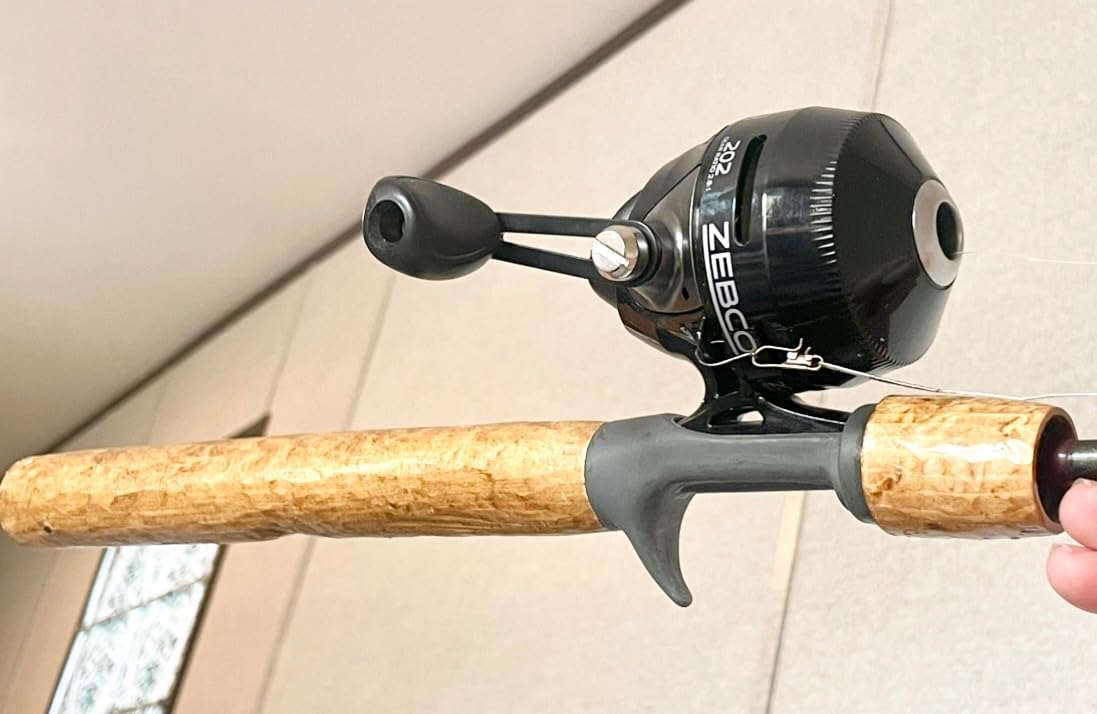 Zebco 202 Spincast Fishing Reel, Right-Hand Retrieve, Durable All-Metal Gears, Stainless Steel Pick-up Pin, Pre-Spooled with 10-Pound Zebco Fishing Line customer photo 2