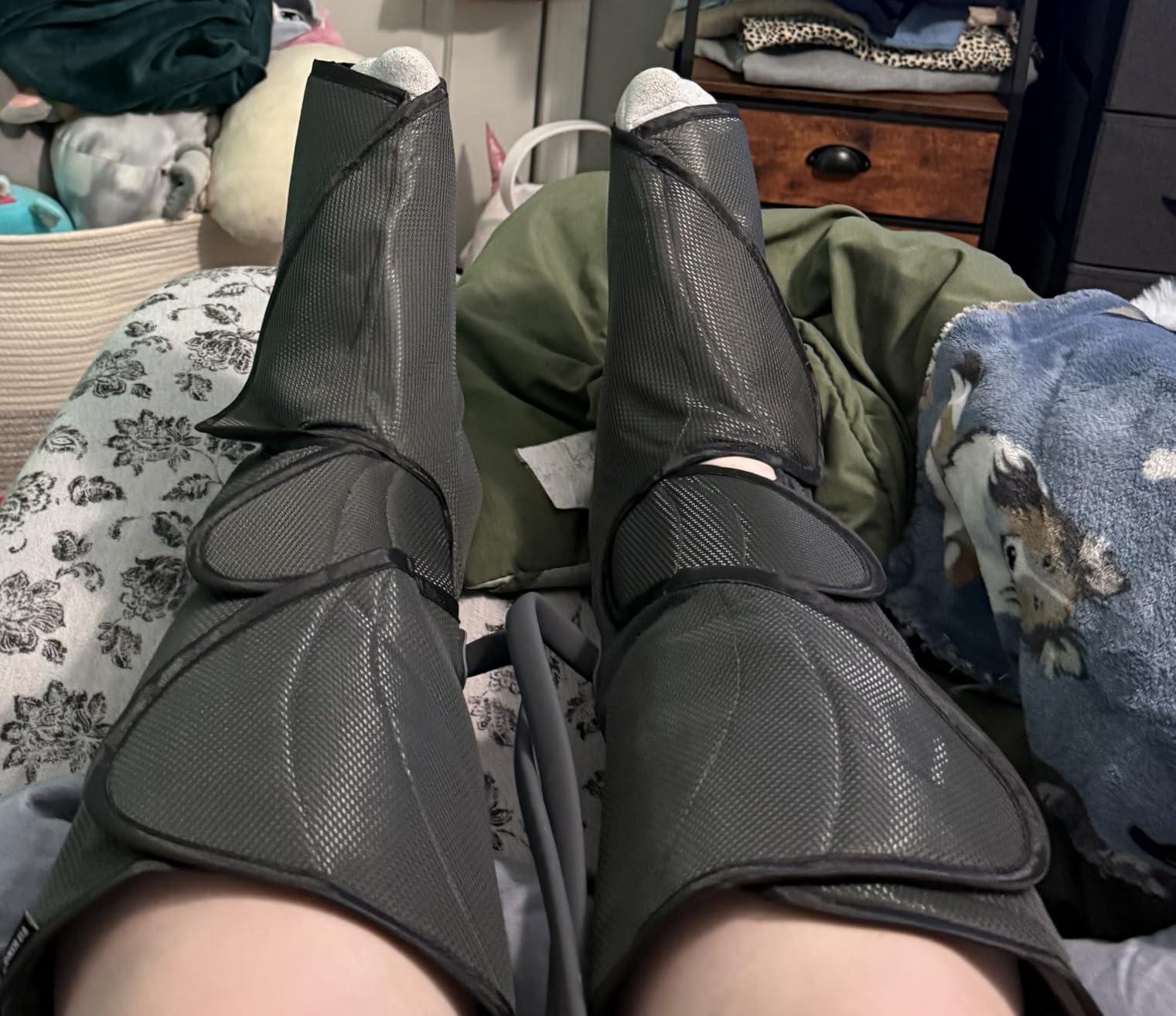FIT KING Air Compression Leg Massager, Pneumatic Compression Boots for Circulation & Pain Relief, Swelling, Edema, RLS - Foot and Calf Massager customer photo 2