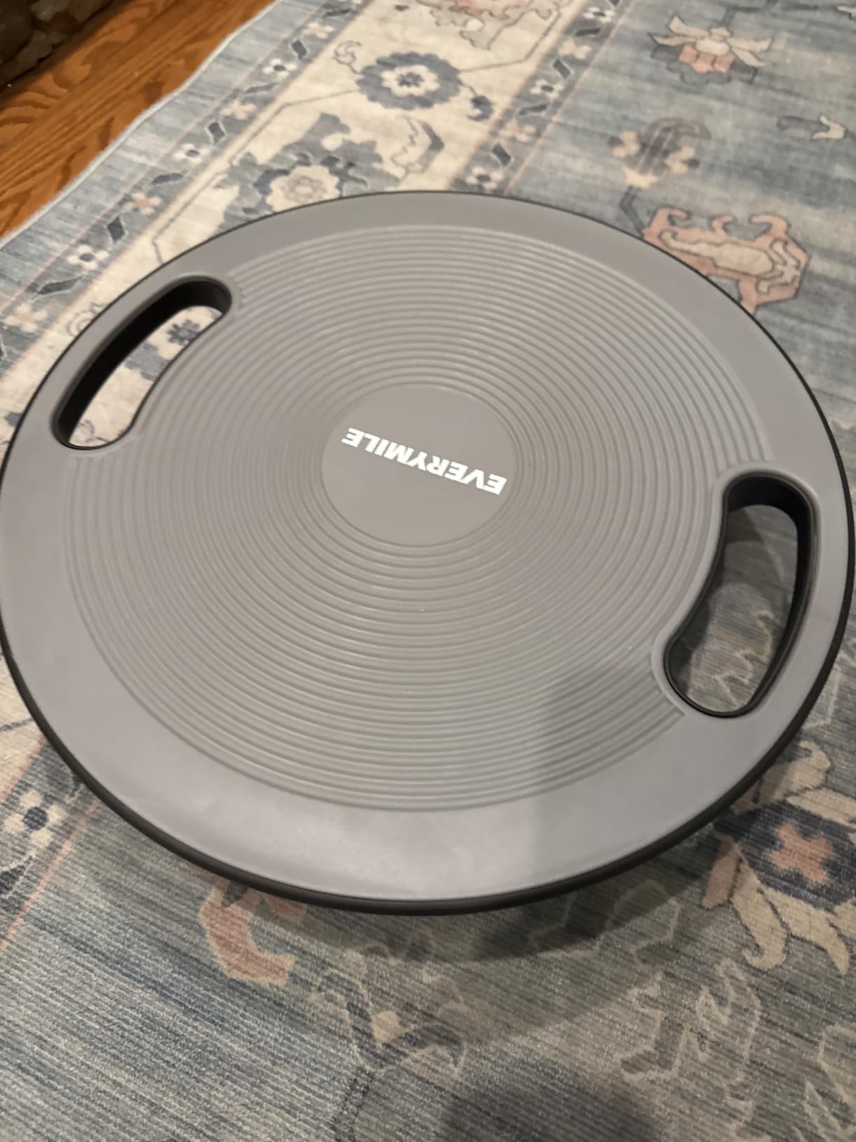 EVERYMILE Wobble Balance Board, Exercise Balance Stability Trainer Portable Balance Board with Handle for Workout Core Trainer Physical Therapy & Gym No-Skid Surface customer photo 1