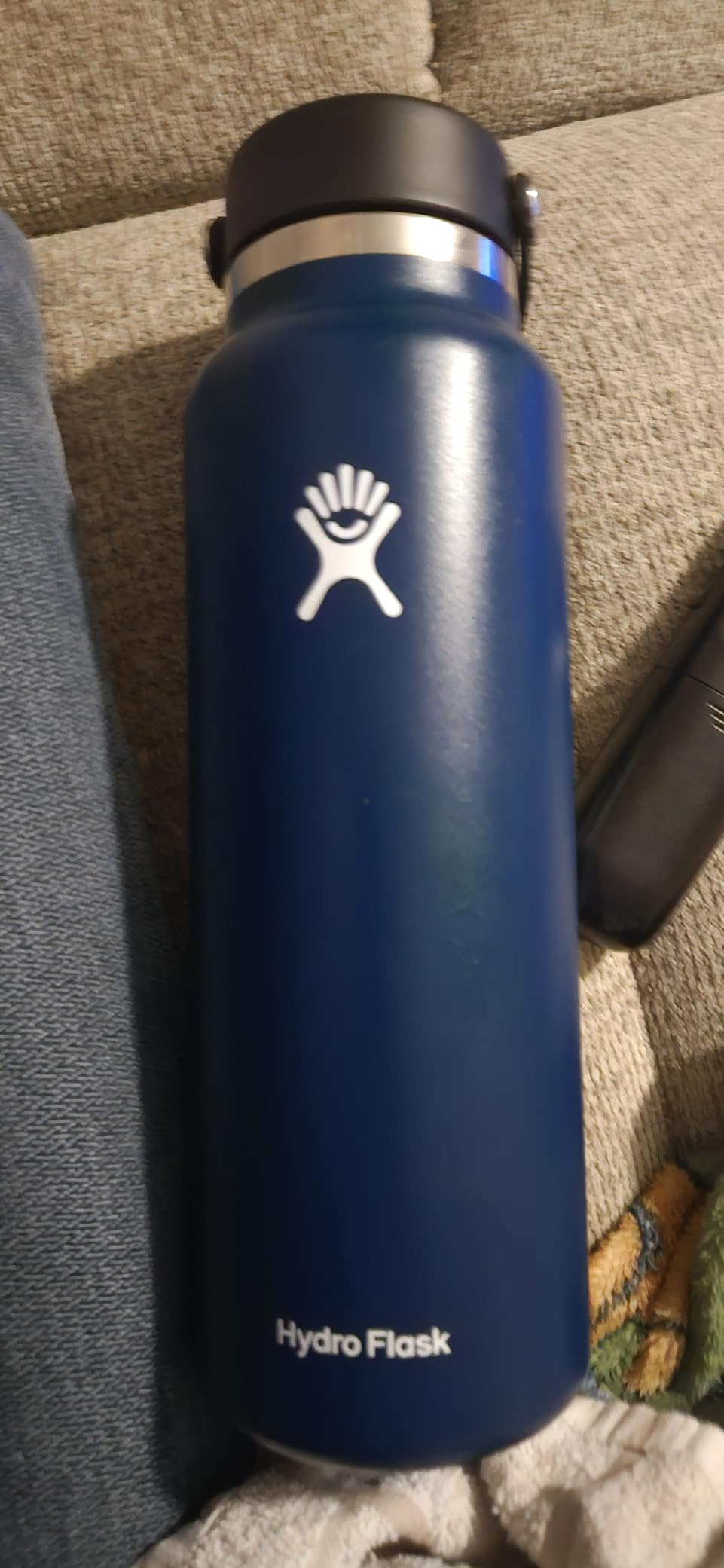 Hydro Flask Water Bottle - Insulated Stainless Steel - Wide Mouth Flex Cap, Non Spill, Leakproof and Refillable in 32 Oz Black customer photo 1