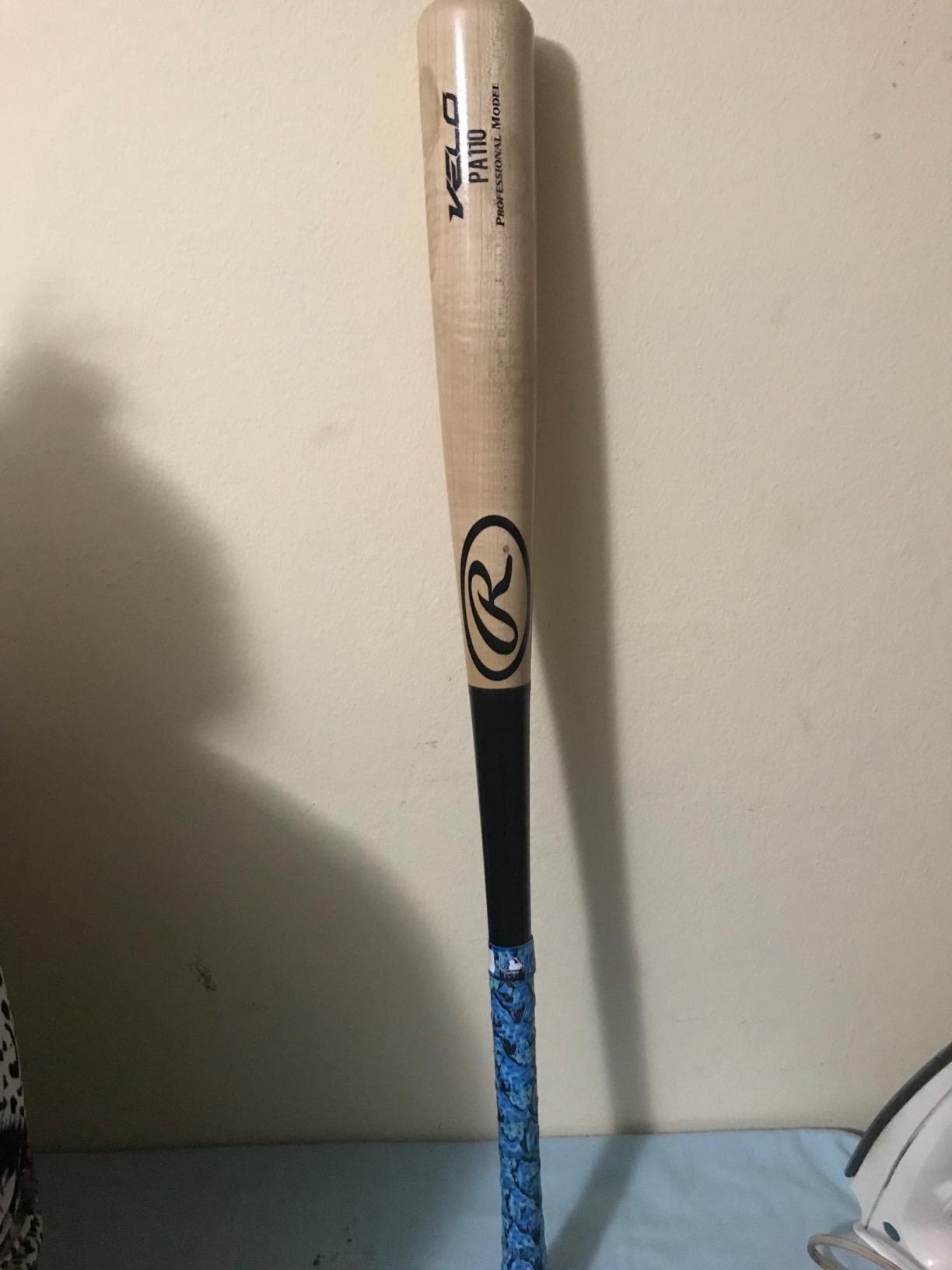 Rawlings | Velo Maple Wood Baseball Bat | 110 Turn Model | Balanced | Multiple Colors customer photo 1