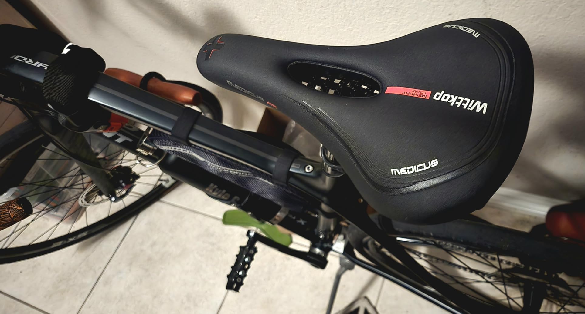Wittkop Bike Seat I Bicycle Seat for Men and Women, Waterproof Bike Saddle with Innovative 5-Zone-Concept customer photo 1