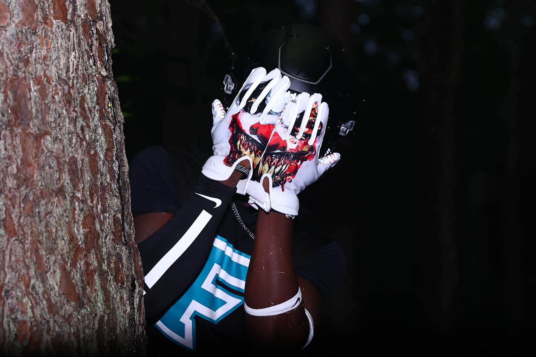 Battle Sports Back of Hand Wide Receiver Football Gloves, Ultra-Tack Sticky & Grip, No Slip - Adult & Youth customer photo 1