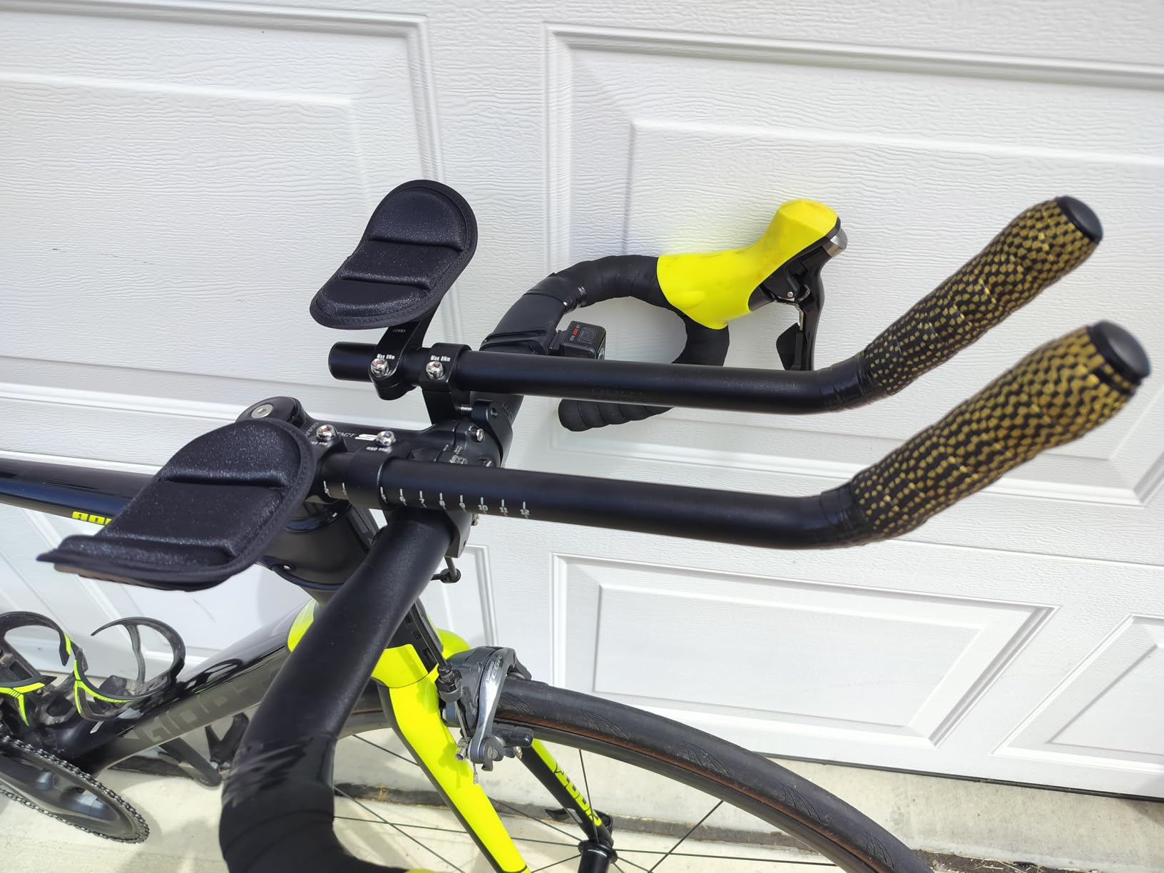 BBB Cycling Aero Bars Aluminium Two-Piece Tri Bars for Road Bike Aerodynamic J-Bend AeroMax BHB-60,Black customer photo 2