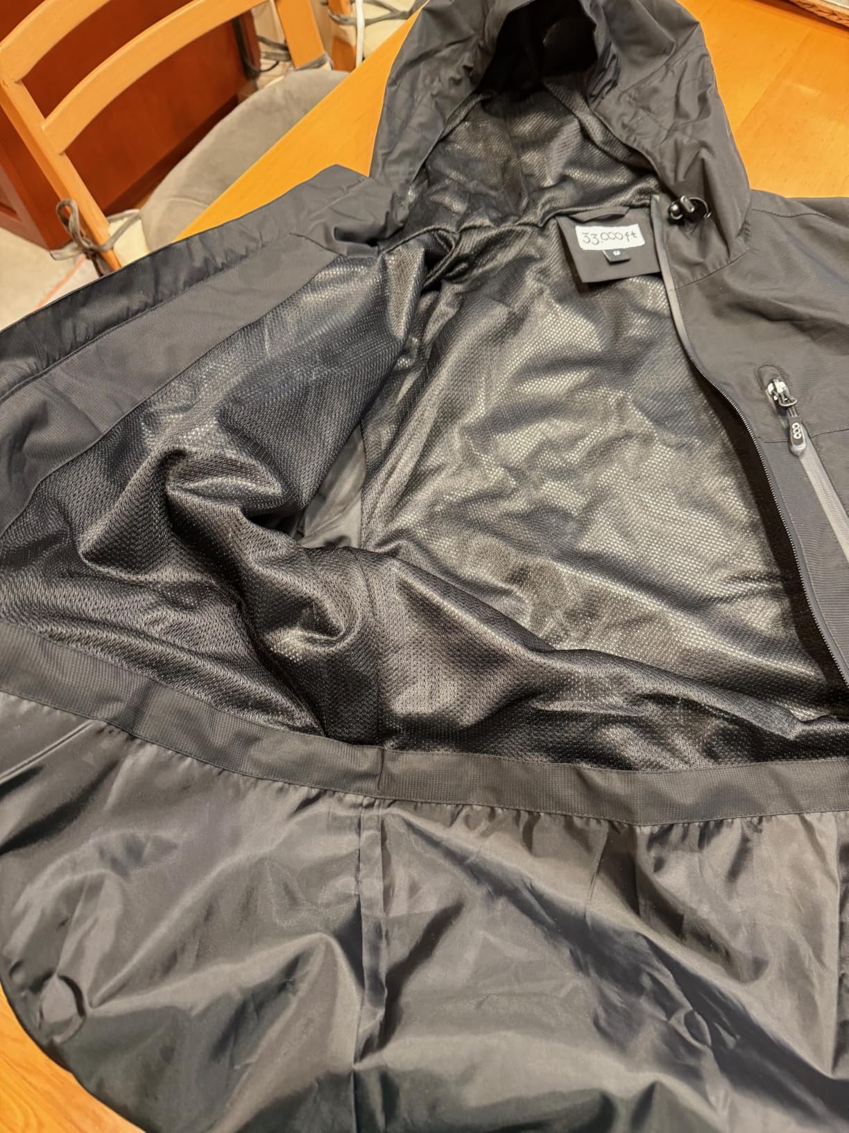 Men's Packable Rain Jacket Lightweight Rain Shell Jacket with Hood Waterproof Raincoat for Cycling customer photo 1