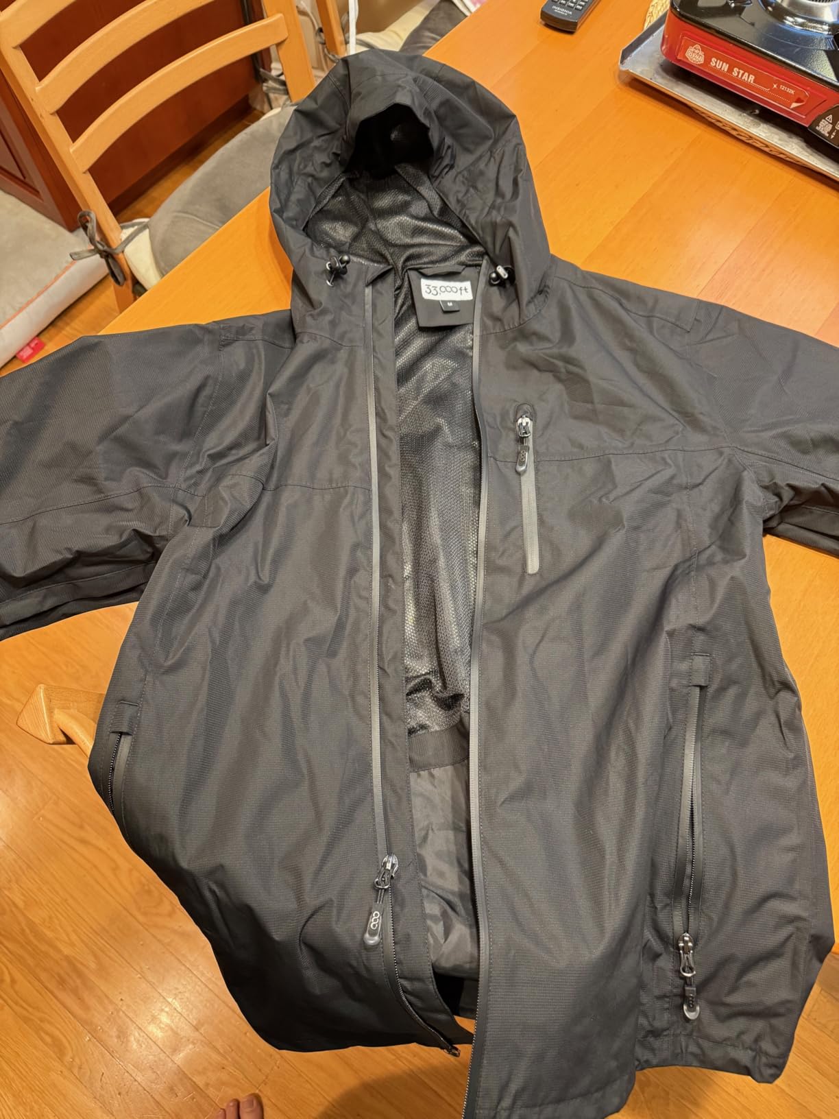 Men's Packable Rain Jacket Lightweight Rain Shell Jacket with Hood Waterproof Raincoat for Cycling customer photo 2