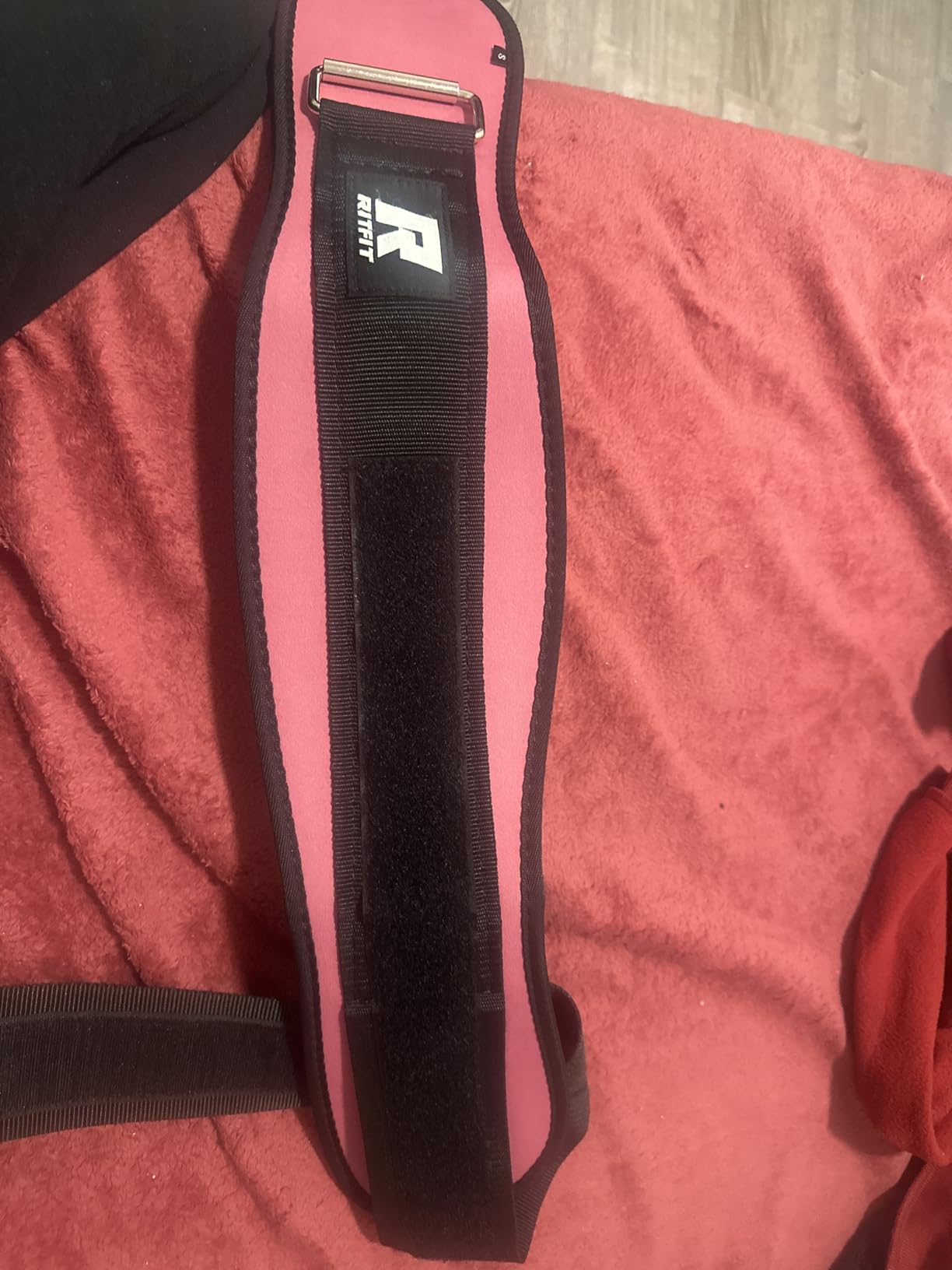 RitFit Weight Lifting Belt - Great for Squats, Lunges, Deadlift, Thrusters - Men and Women - 6 Inch customer photo 1