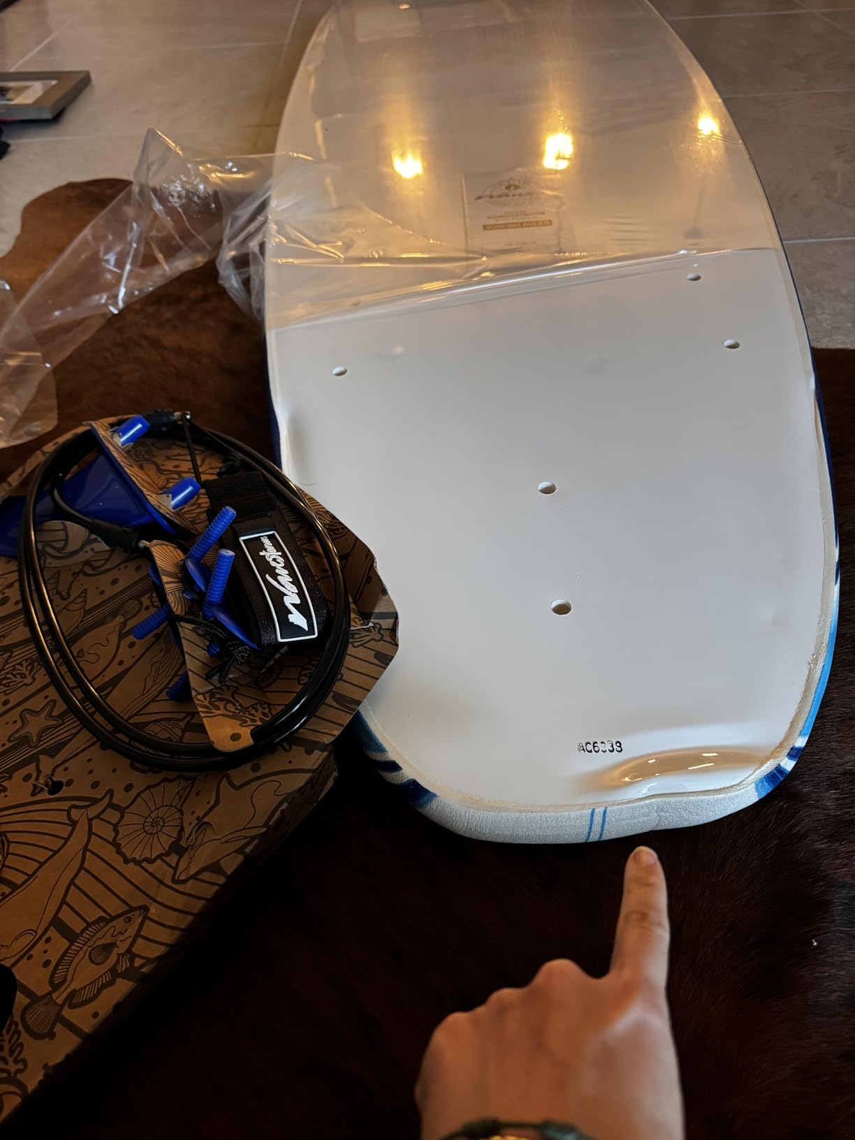 Wavestorm - Classic Soft Top Foam 7ft Surfboard for Beginners and All Surfing Levels - Complete Set customer photo 2