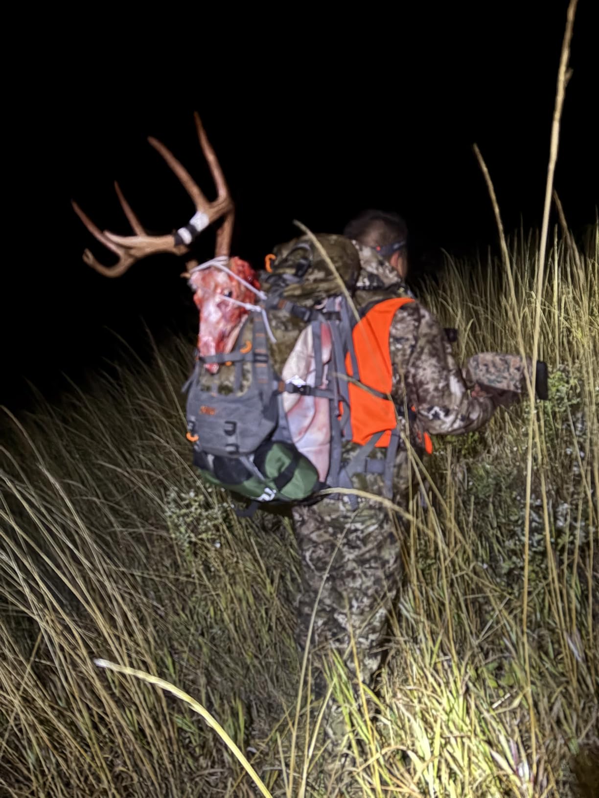 SPIKA Hunting Backpacks for Men, Meat Hauler Frame Pack with Rifle Holder, 40L/80L Extendable Capacity for Bow Rifle Gun customer photo 2