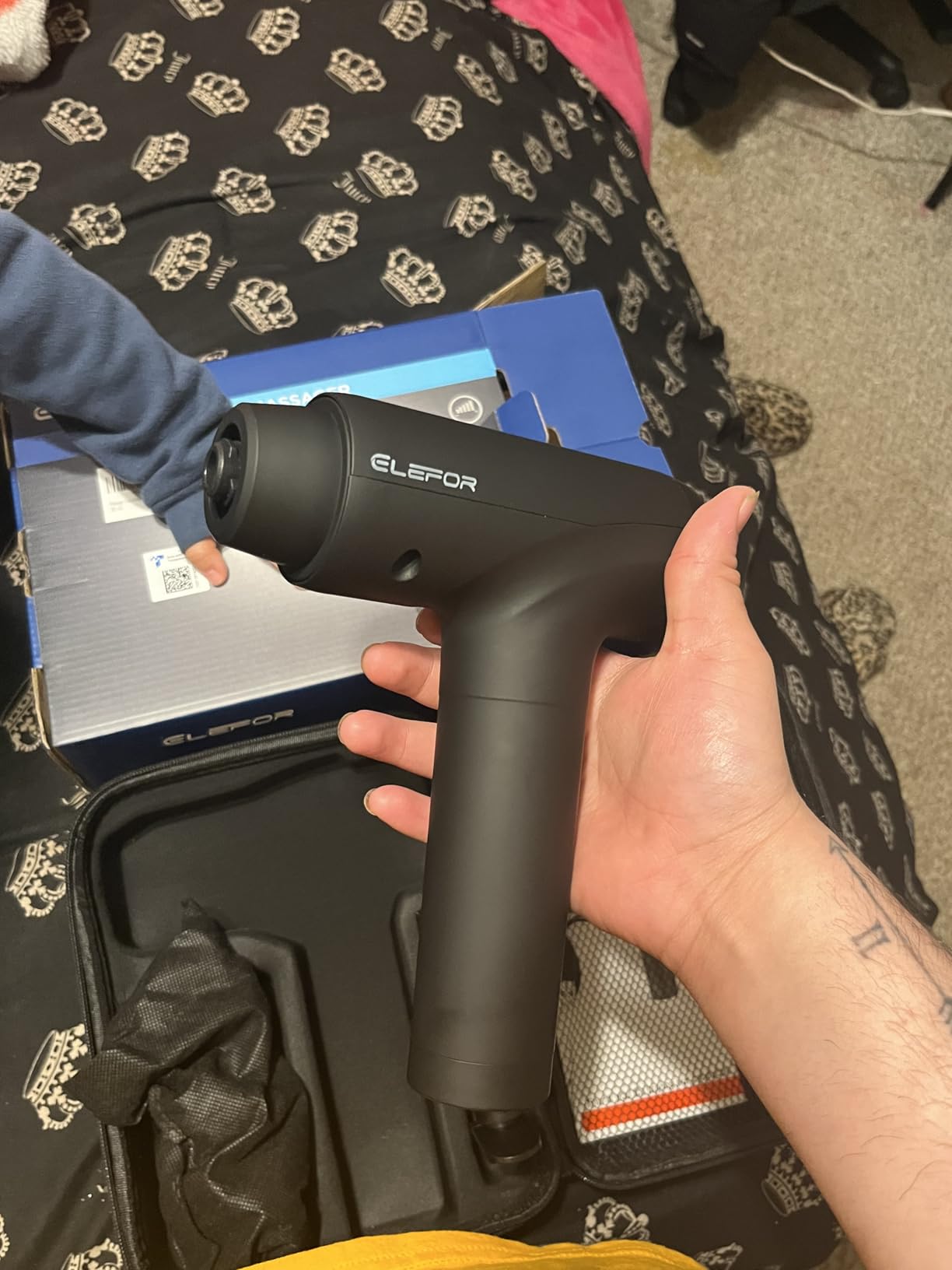 Elefor Massage Gun Deep Tissue, Percussion Back Massager Gun for Athletes Muscle Massage Gun for Pain Relief with 8 Massage Heads & 20 Speeds customer photo 1