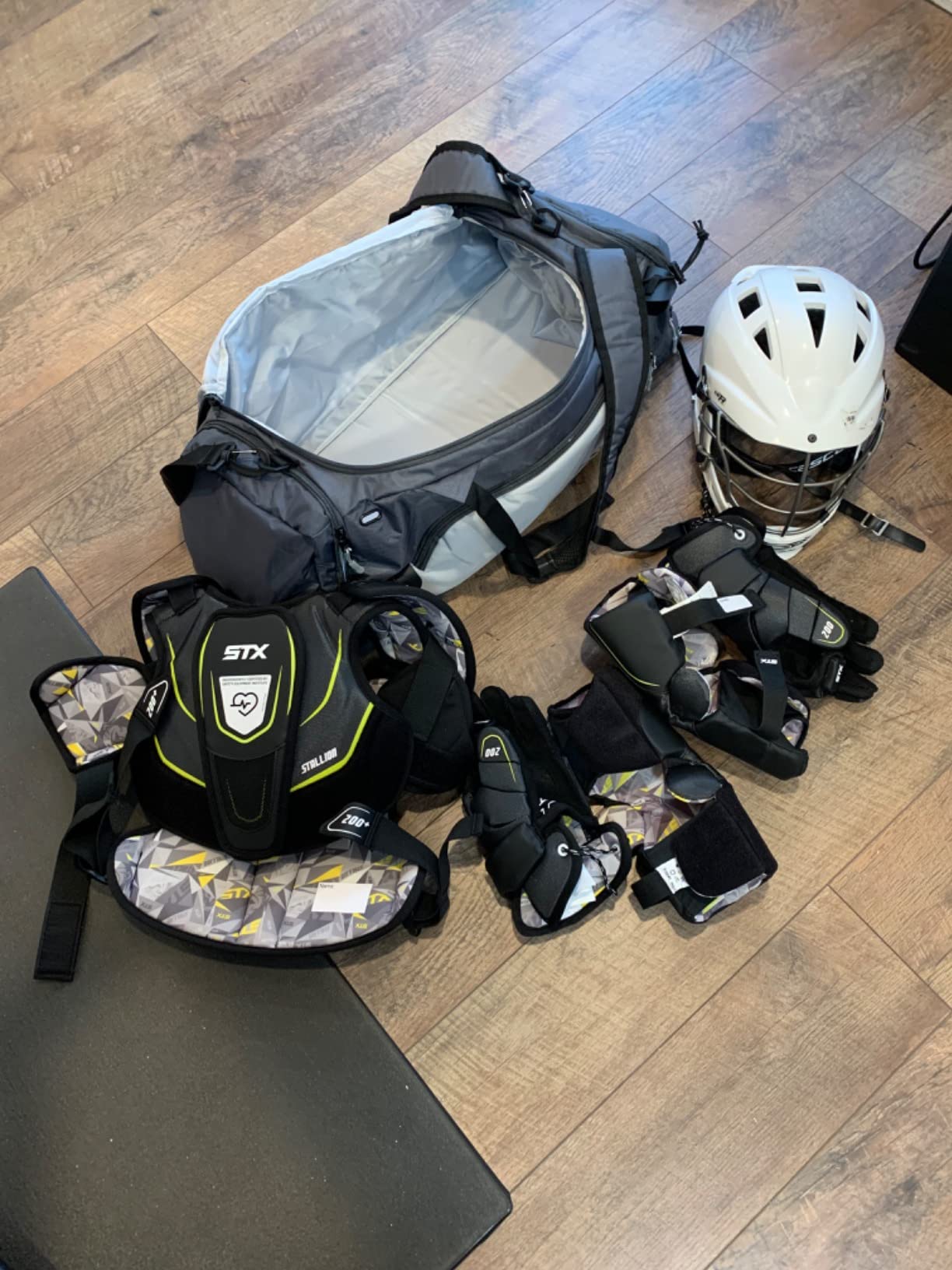 Lacrosse Bag Hybrid 3.0 - Use as a Backpack or Duffel Bag, Holds 2 Sticks and All of Your Gear with a 40L Capacity customer photo 1