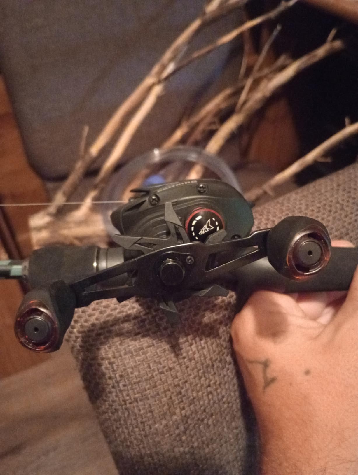 KastKing Brutus Baitcasting Fishing Reels, 7.2:1 Gear Ratio | Max Drag: 17.6 lb, 5+1 BB, 7.7 oz, Lightweight Graphite Frame, 10-Button Magnetic Brake, Aluminum Handle customer photo 2