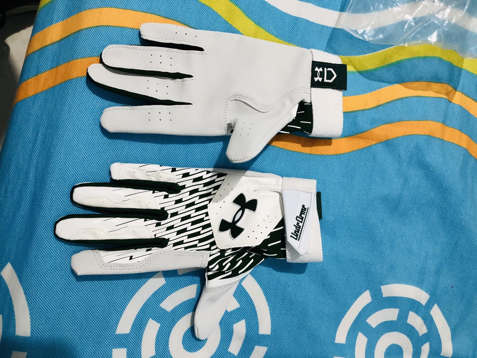 Under Armour Mens Clean Up Baseball Gloves customer photo 2