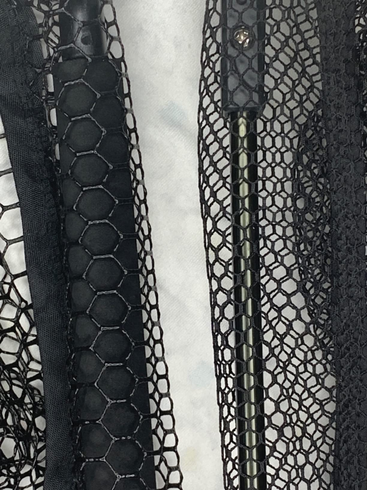 KastKing Pontus Floating Fishing Landing Net with Built-in Length Scale, Foldable Design, Lightweight, Fish-Friendly PVC Mesh, Non-Slip Handle, Integrated Belt Clip, Includes a Storage Bag customer photo 1