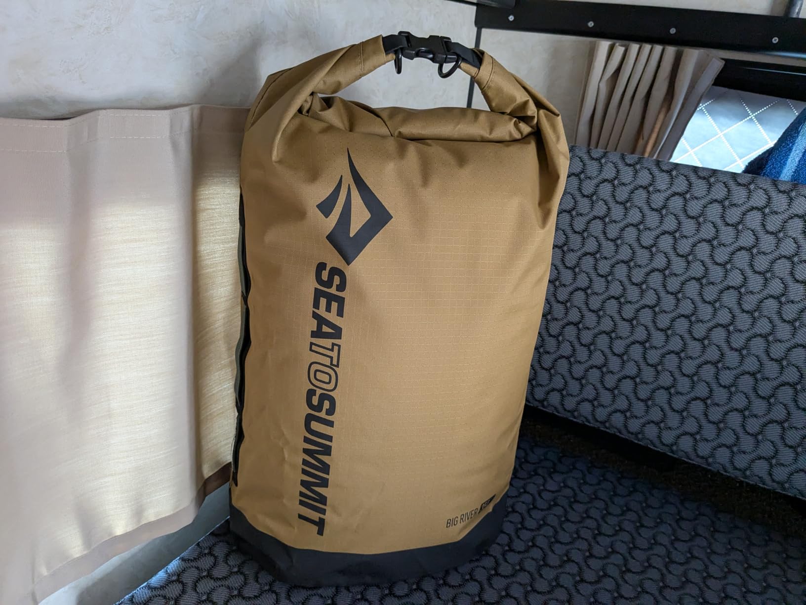 Sea to Summit Big River Dry Bag, Heavy-Duty Dry Storage, 5 Liter, Jet Black customer photo 2