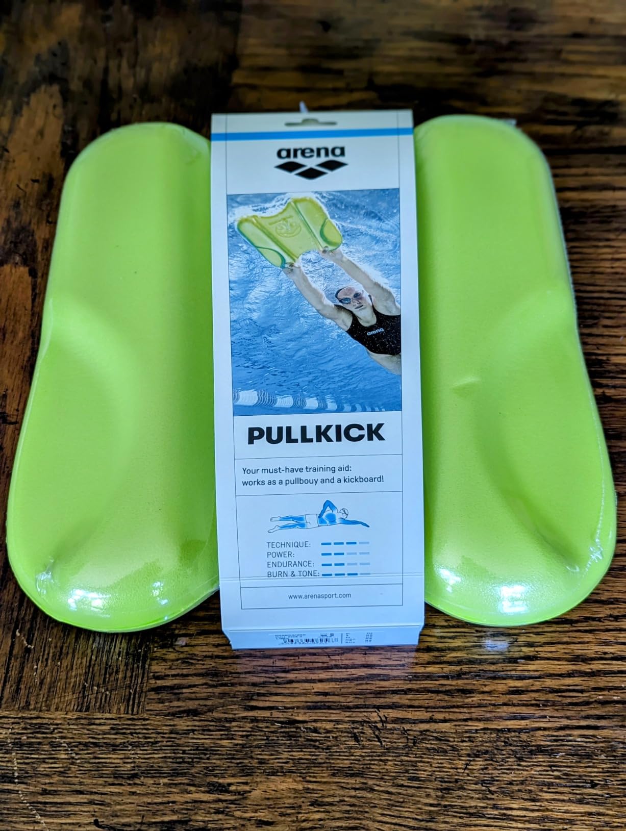 Arena Unisex Adult Pull Kick II Swim Training Tool 2-in-1 Floating Aid for Competitive Swimmers or Beginners, Lightweight Soft Foam customer photo 1