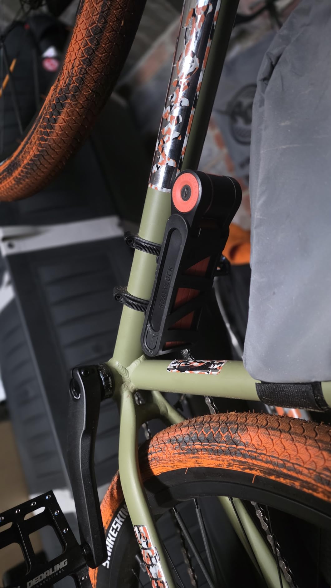 Seatylock FoldyLock Compact Folding Bike Lock - Award Winning Patented Lightweight High Security Bicycle Lock - Heavy Duty Anti Theft Smart Secure Guard with Keys & Case for Bikes or Scooters customer photo 2