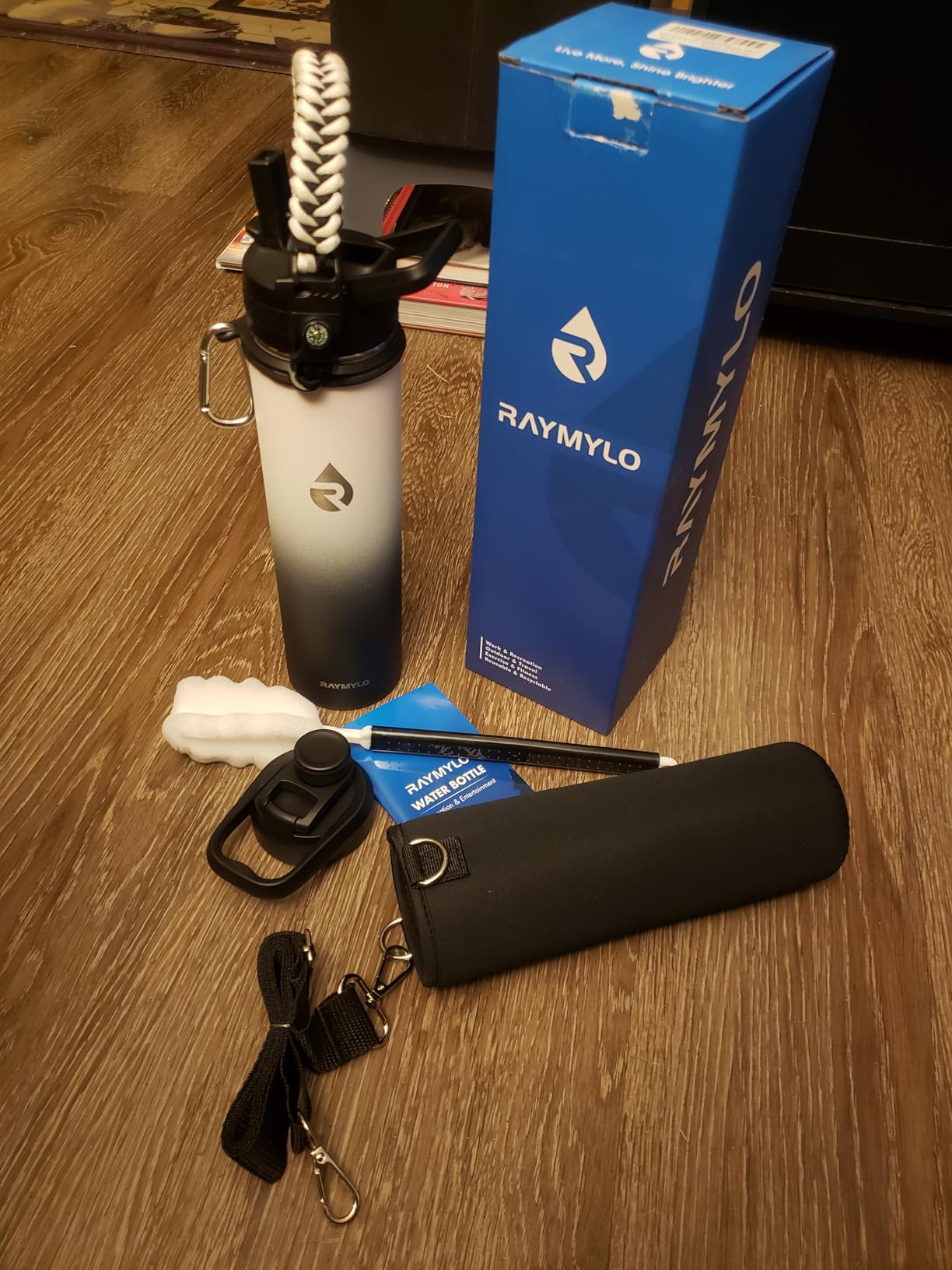 Insulated Water Bottle 40 oz, Triple Wall Vacuum Stainless Steel (Cold for 48 Hrs), Leak Proof & Non-BPA with Paracord Handle & Straw Spout Lids, Indigo/Black customer photo 2
