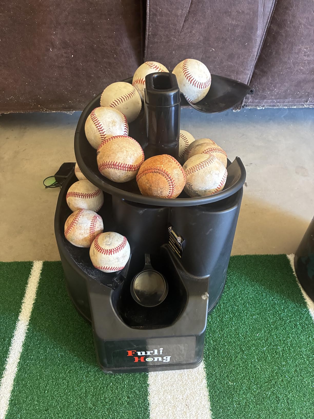 Furlihong 6902BHA Rechargeable Baseball/Softball Toss Machine with Extendable Ball Stacker, Height Adjustable, Use Regulation Baseballs, Softballs or Dimpled Balls, for Hitting Batting Practice customer photo 4
