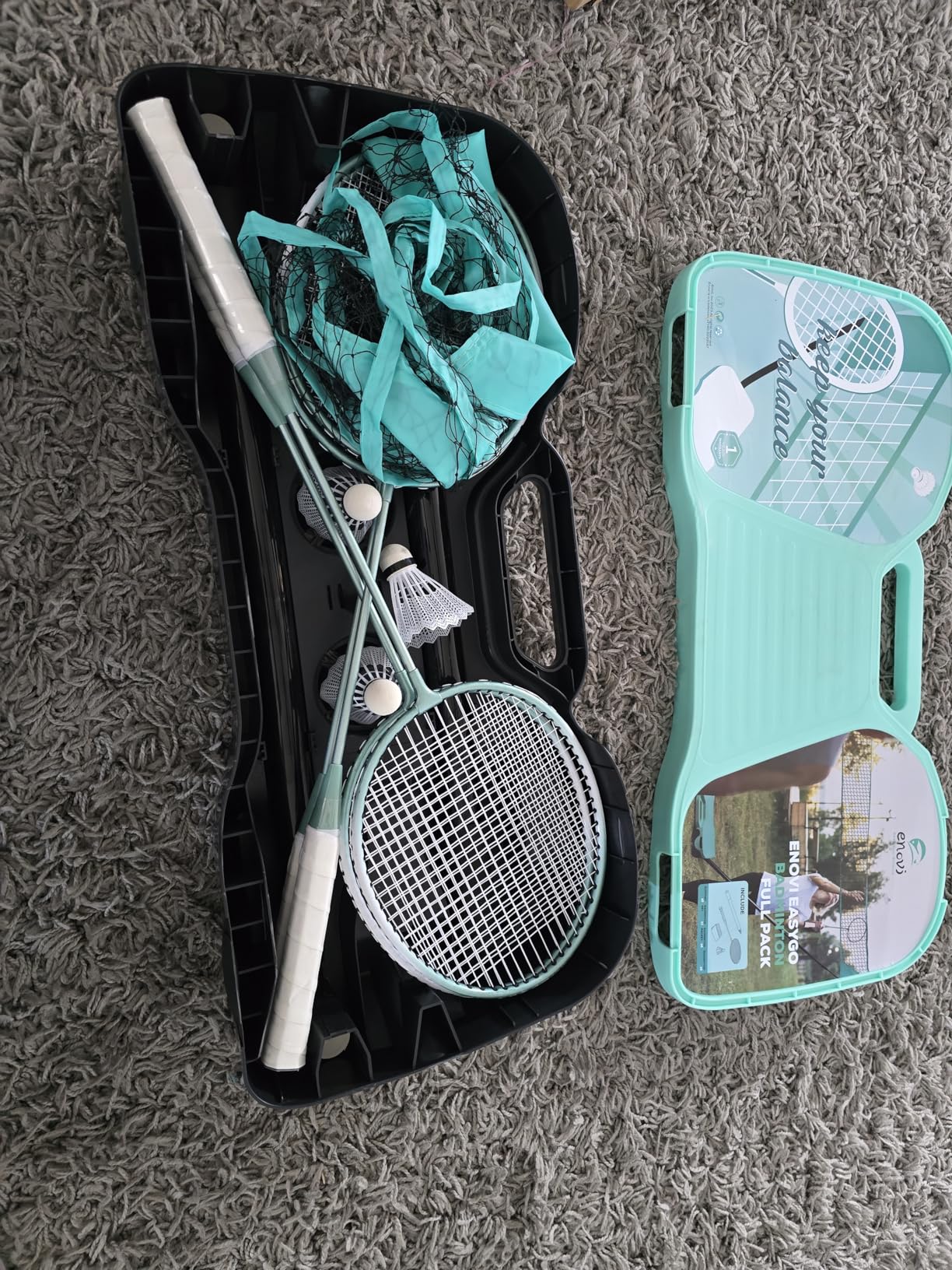 EasyGo Badminton Set with Net, 4 Rackets, 4 Shuttlecocks, Portable Storage Box, for Backyards, Outdoor Games, Yard Games customer photo 2