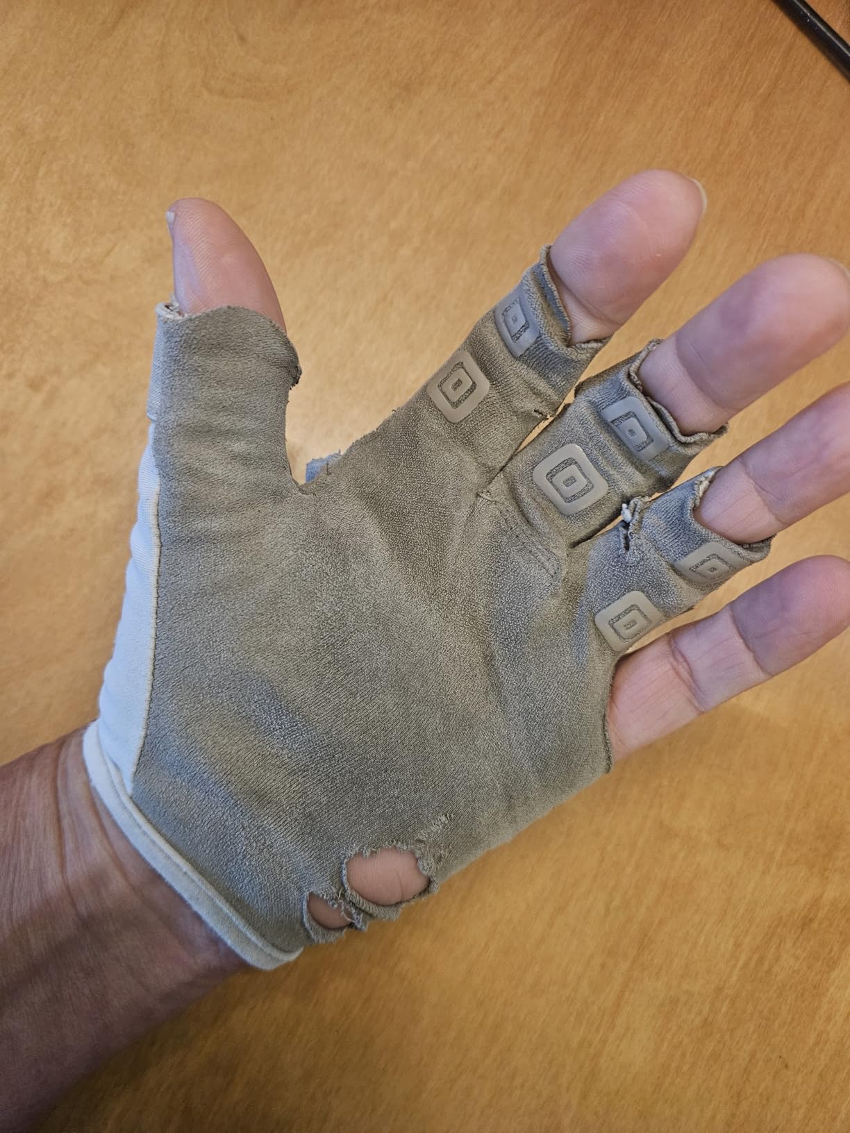 Sweeps - Rowing Gloves for Sweep Rowing, Indoor Rowing, Kayaking, Canoeing, SUP, Watersports - Lightweight, Breathable, Open Back, Snug Fit, Silicone Grip, Quick Drying customer photo 1