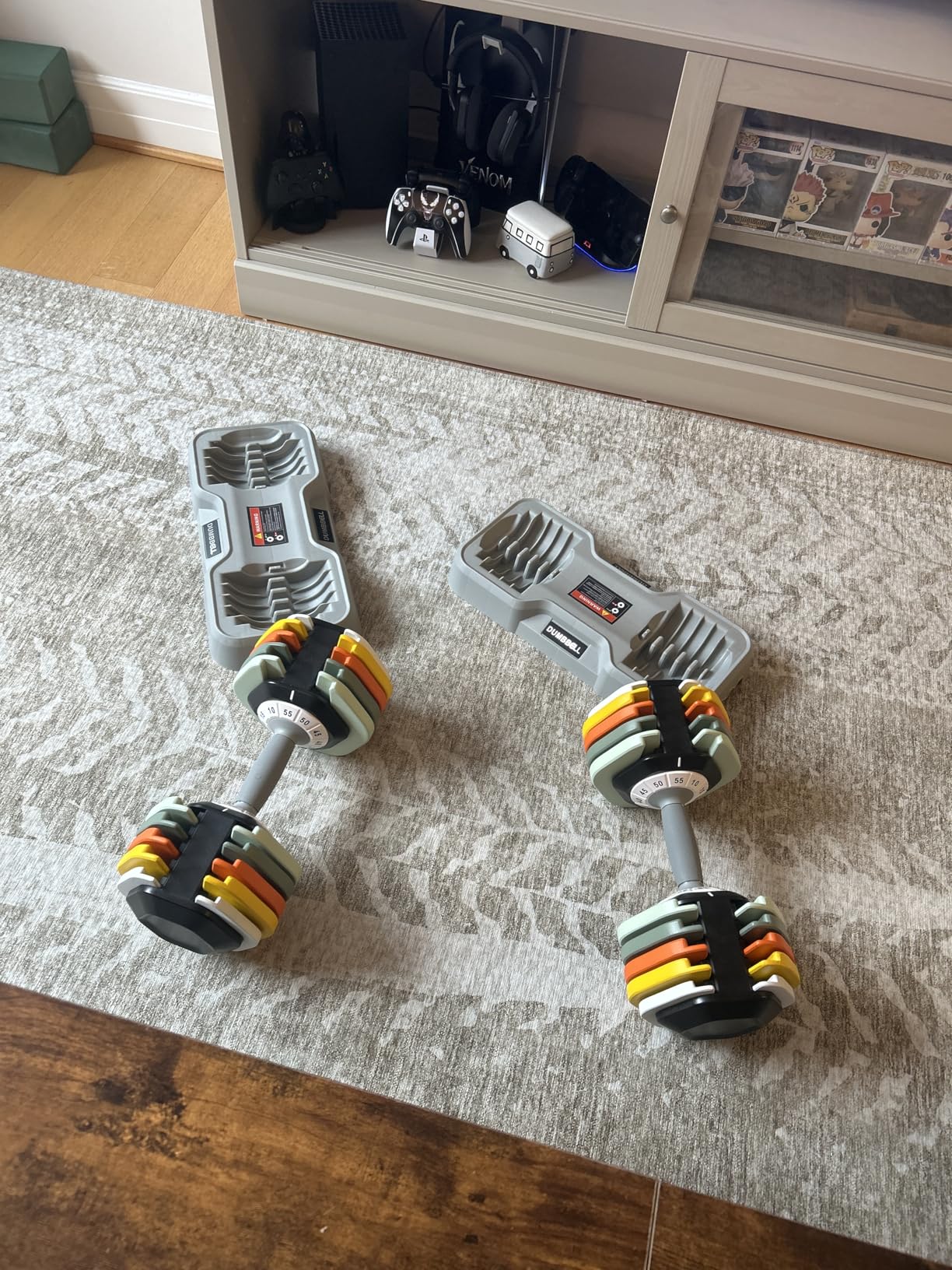 AOTOB 25/55 LBS Adjustable Dumbbell Set, Anti-Slip Fast Adjusting with Turning Handle customer photo 2