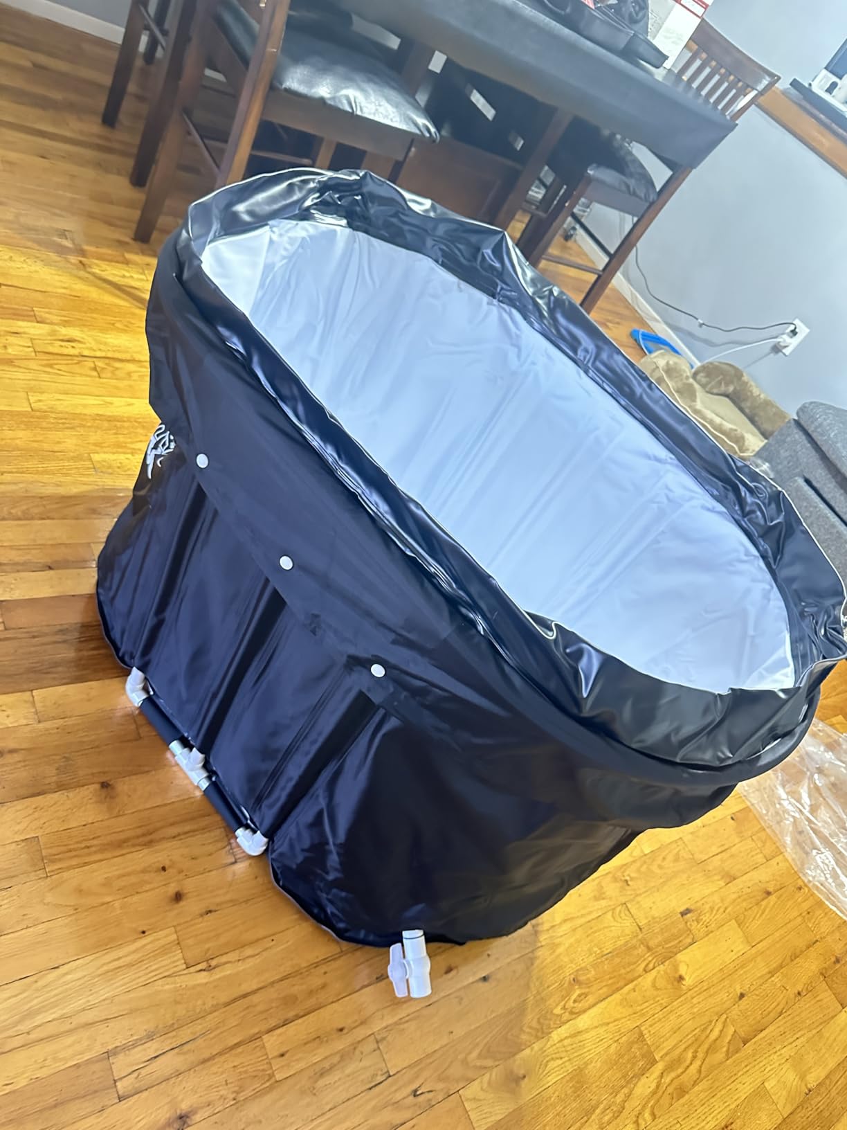 CalmMax Oval Ice Bath Tub with Lid for Athletes 492L Portable Cold Plunge Tub for Cold Water Therapy 5 Layers Ice Baths at Home - 105cm Long customer photo 2
