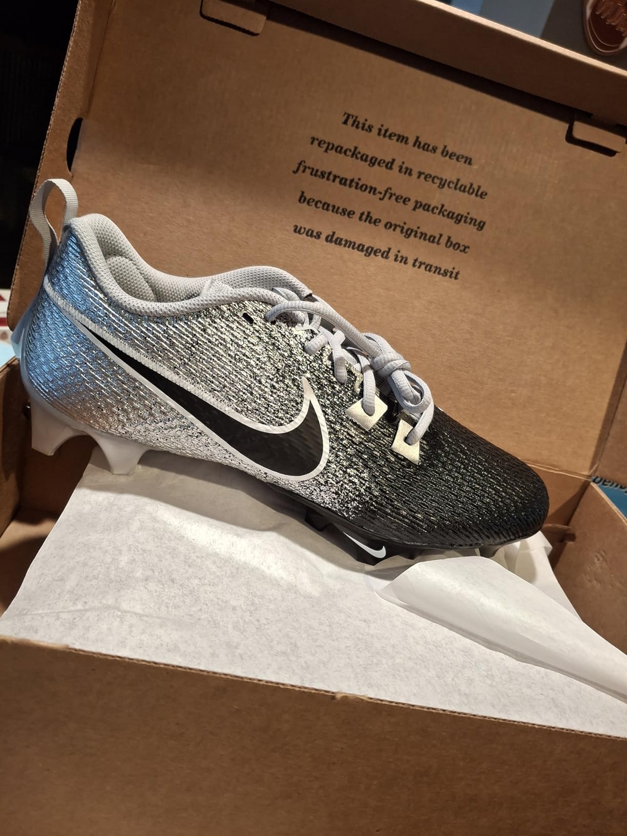 Nike Men's Vapor Edge Speed 360 2 Molded Football Cleats customer photo 1