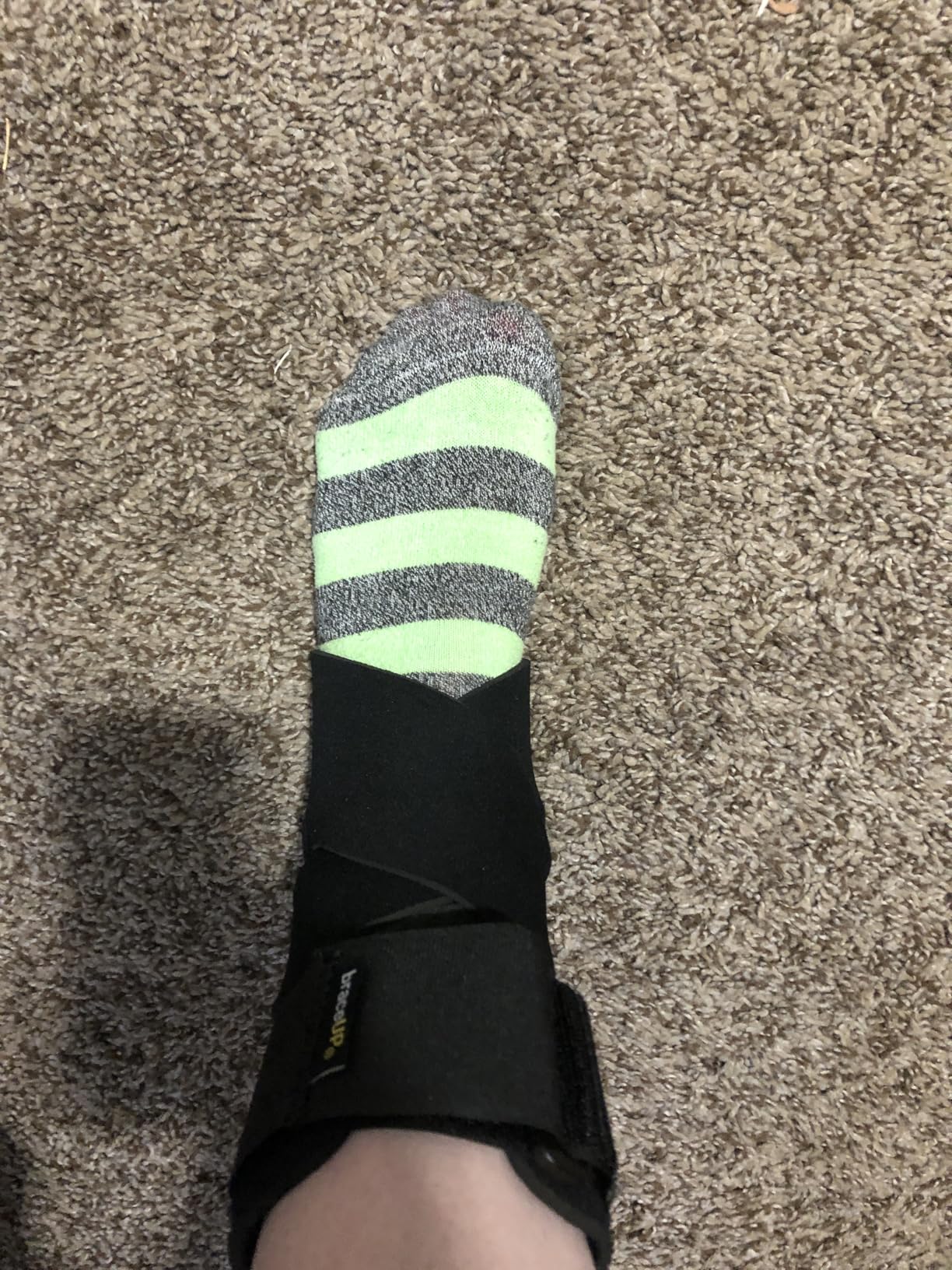 BraceUP Ankle Brace - Relieve Pain, Enhance Stability for Foot Pain, Sprained Ankle, Achilles Tendonitis, Men and Women customer photo 2