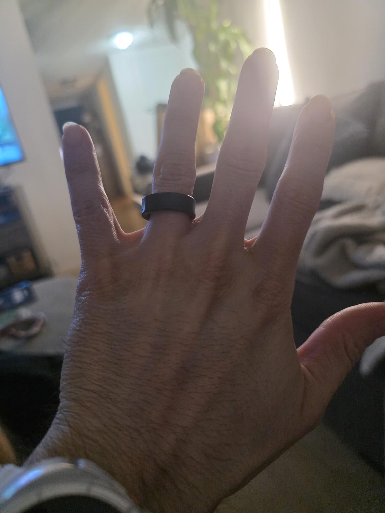 Galaxy Ring, AI Smart Ring, Size First w/Sizing Kit, No App Subscription, Fitness Monitor, Sleep Tracker, Up to 7-Day Battery customer photo 1