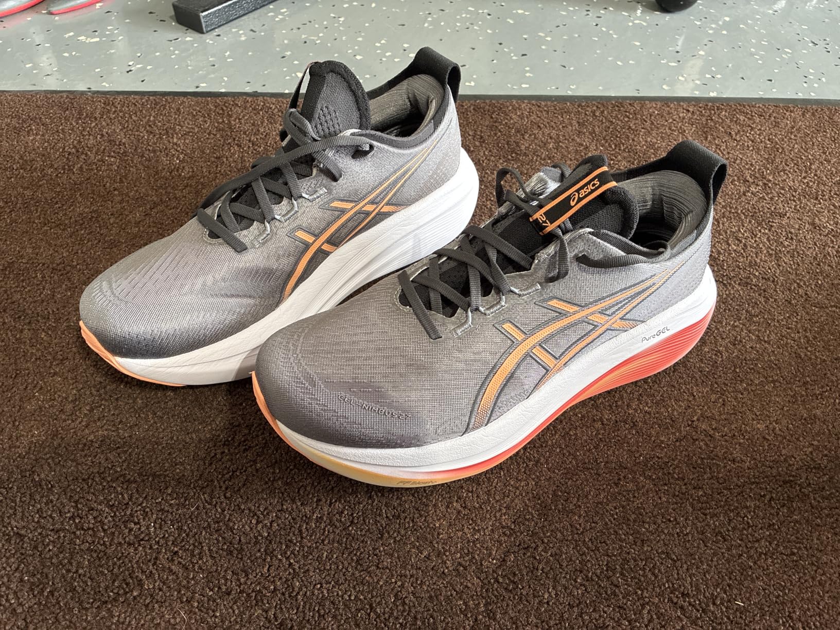ASICS Men's Gel-Nimbus 27 Running Shoes customer photo 2