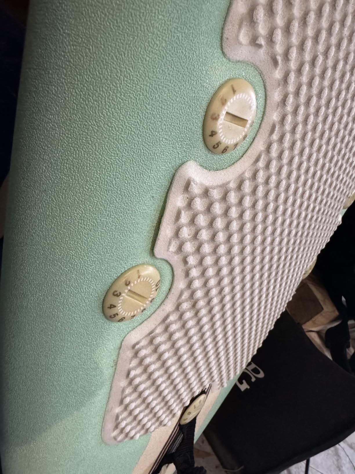 Fender x Wavestorm Collaboration 8ft Surfboard - Graphic Top Deck with High Density Slick Bottom - Foam Construction customer photo 2