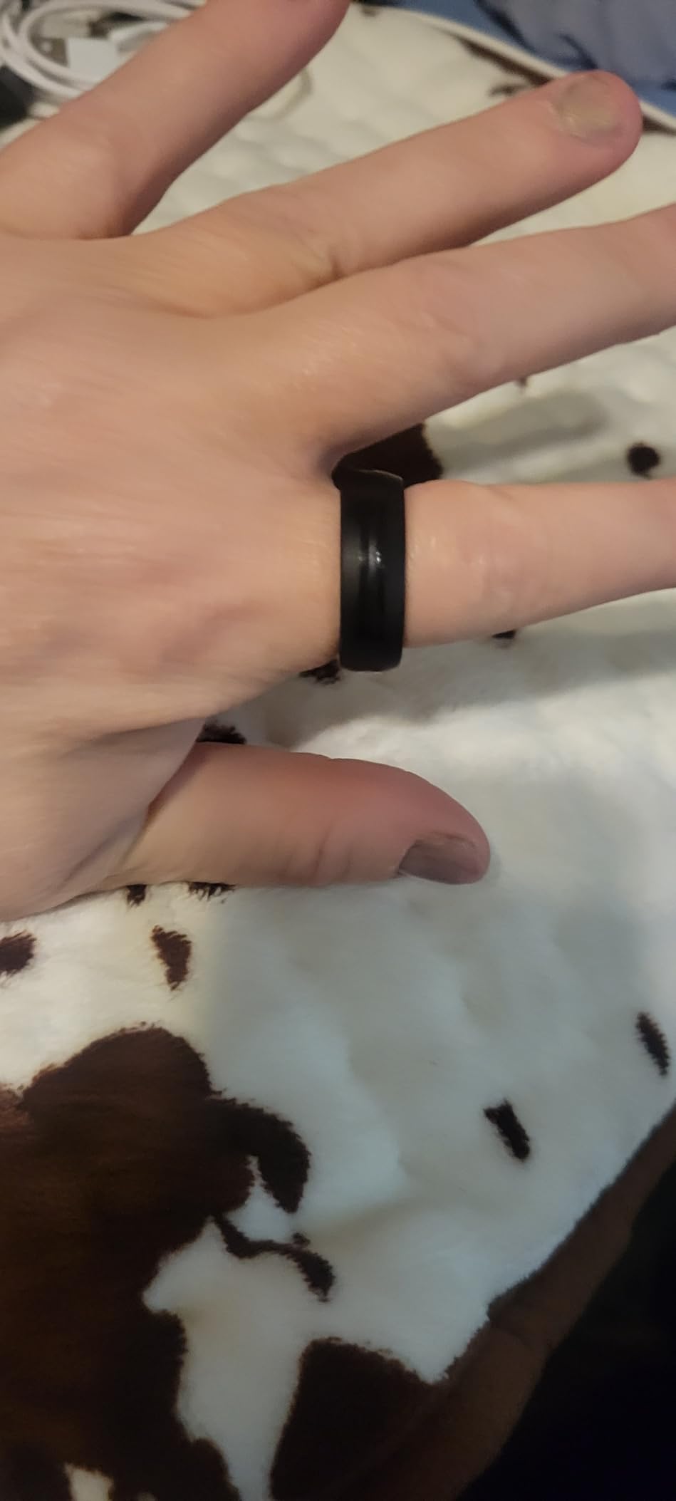 Lynx Smart Ring-All Day Sleep & Activity Tracking, Includes Charging Case, 7-Day Battery Life, Subscription-Free App for iOS & Android customer photo 1