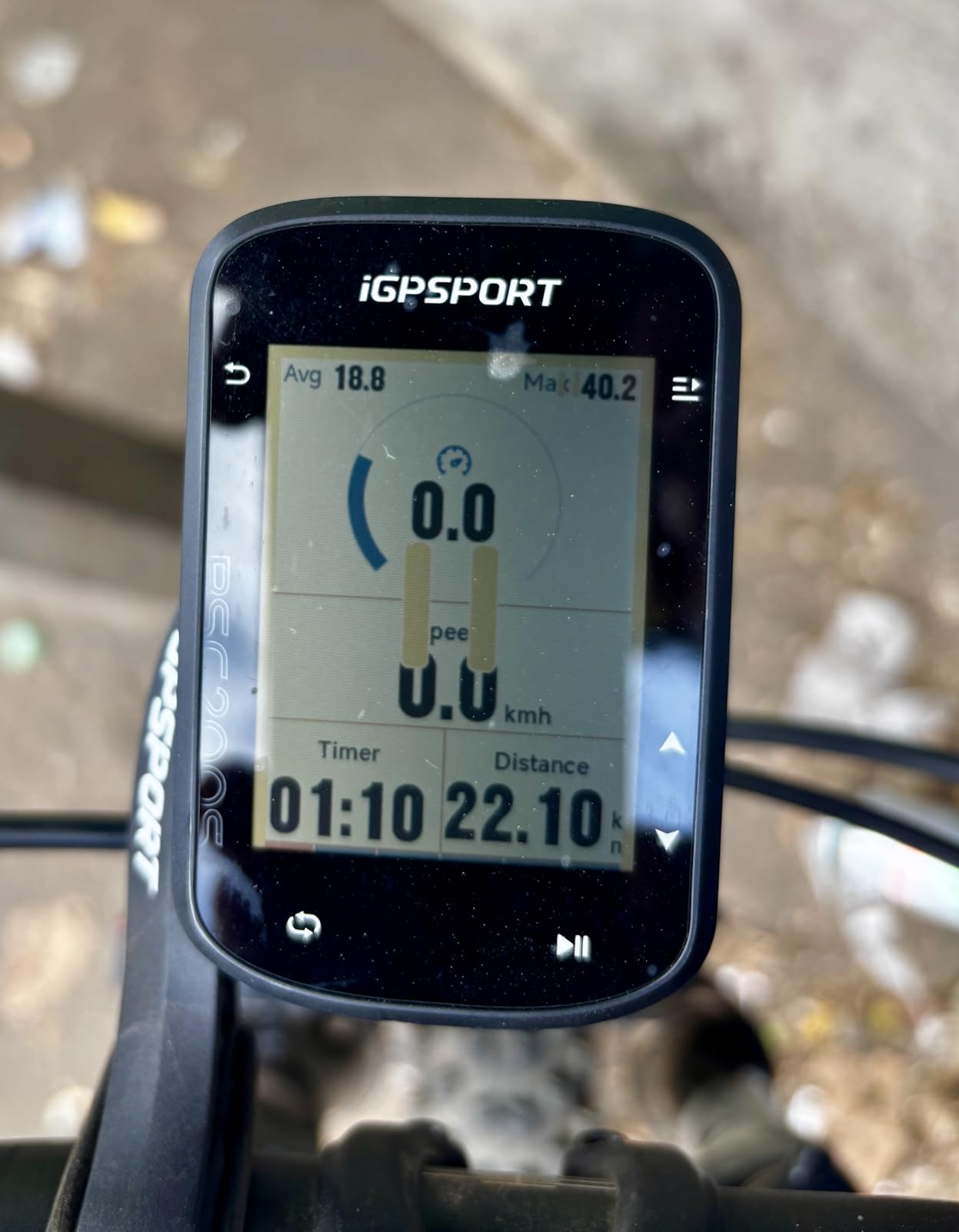 iGPSPORT BSC200S GPS Bike Computer, Wireless Route Navigation 2.4'' Screen Bluetooth ANT+ Cycle Computer IPX7 Waterproof customer photo 1
