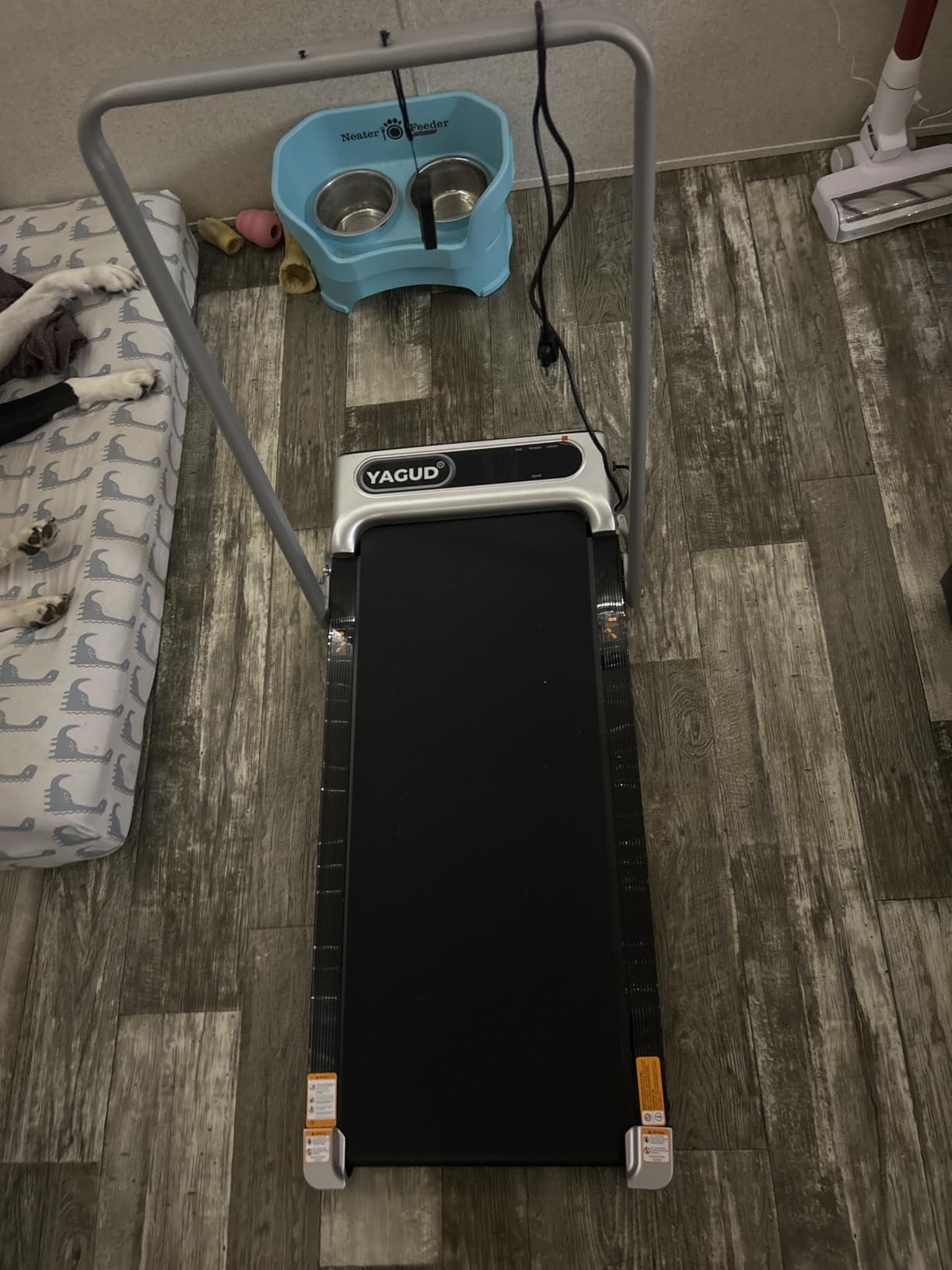 Yagud Walking Pad, Walking Pad Treadmill for Home Office, Portable Under Desk Treadmill with Remote Control and LED Display, Walking Jogging Running Machine customer photo 1