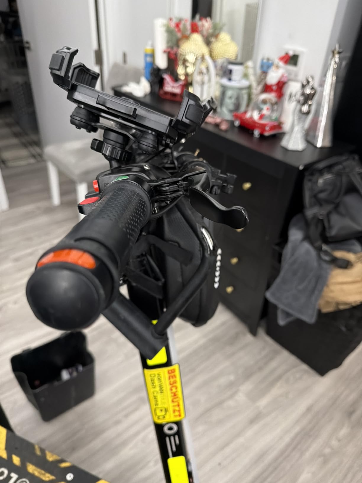 JOYROOM Motorcycle Phone Mount Holder - [Dual Vibration Dampener] 150mph Anti-Shock Phone Holder customer photo 1