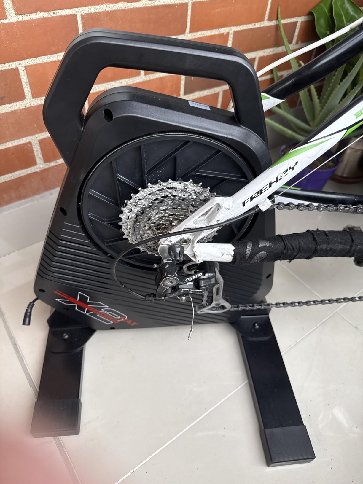 ThinkRider X2Max Smart Bike Trainer, Quiet Portable Design for Indoor Riding, Simulates 18% Slope, ANT+ & BLE customer photo 1