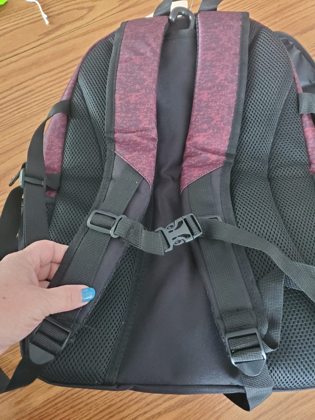 Goloni Lacrosse Equipment Backpack with Two Sticks Holder and Separate Cleats Compartment customer photo 2