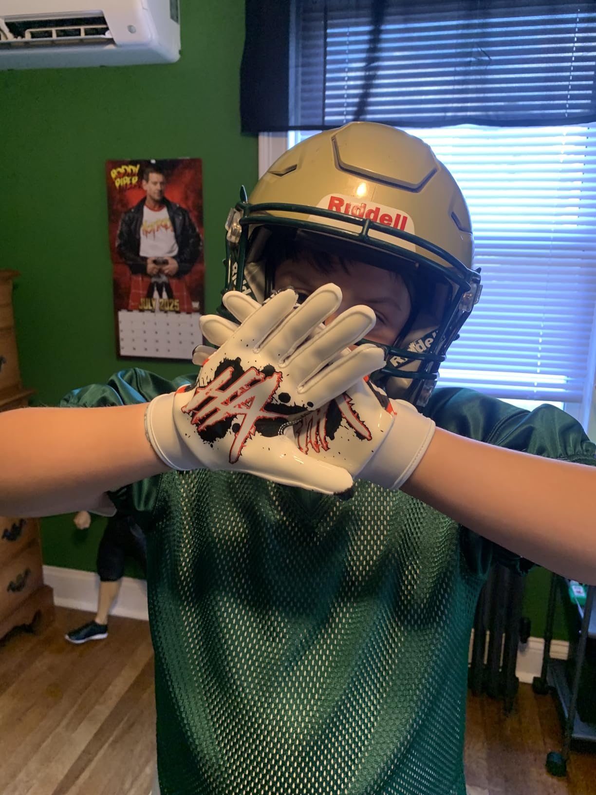 Pixel Panda Youth Football Gloves, Non-Slip Kids Football Gloves with Super Sticky Grip Palm, Breathable Wide Receiver Glove Best Gifts for Boys Girls customer photo 2