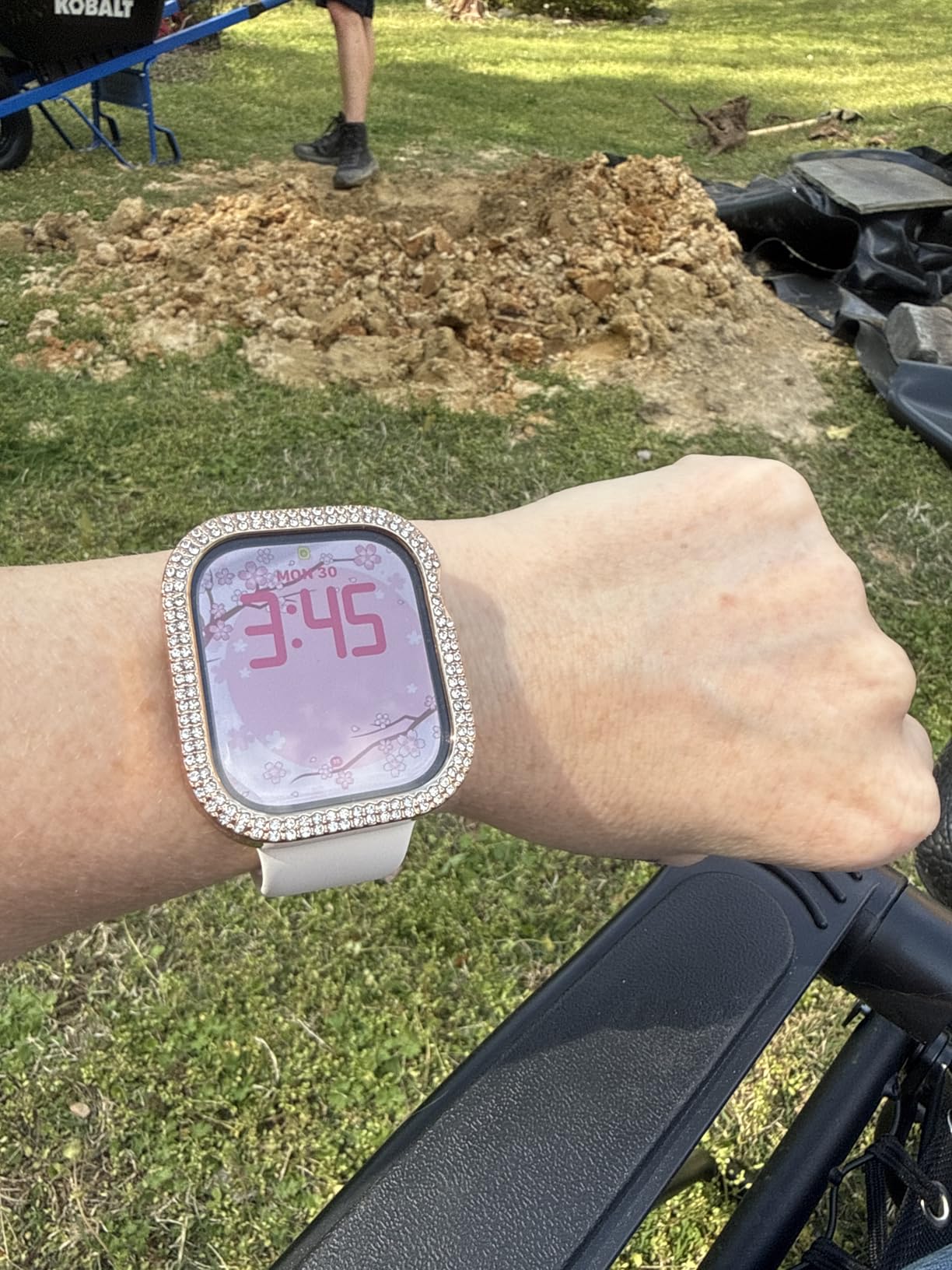 Apple Watch Series 11 [GPS 42mm] Smartwatch with Rose Gold Aluminum Case with Light Blush Sport Band - S/M. Sleep Score, Fitness Tracker, Health Monitoring, Always-On Display, Water Resistant customer photo 1
